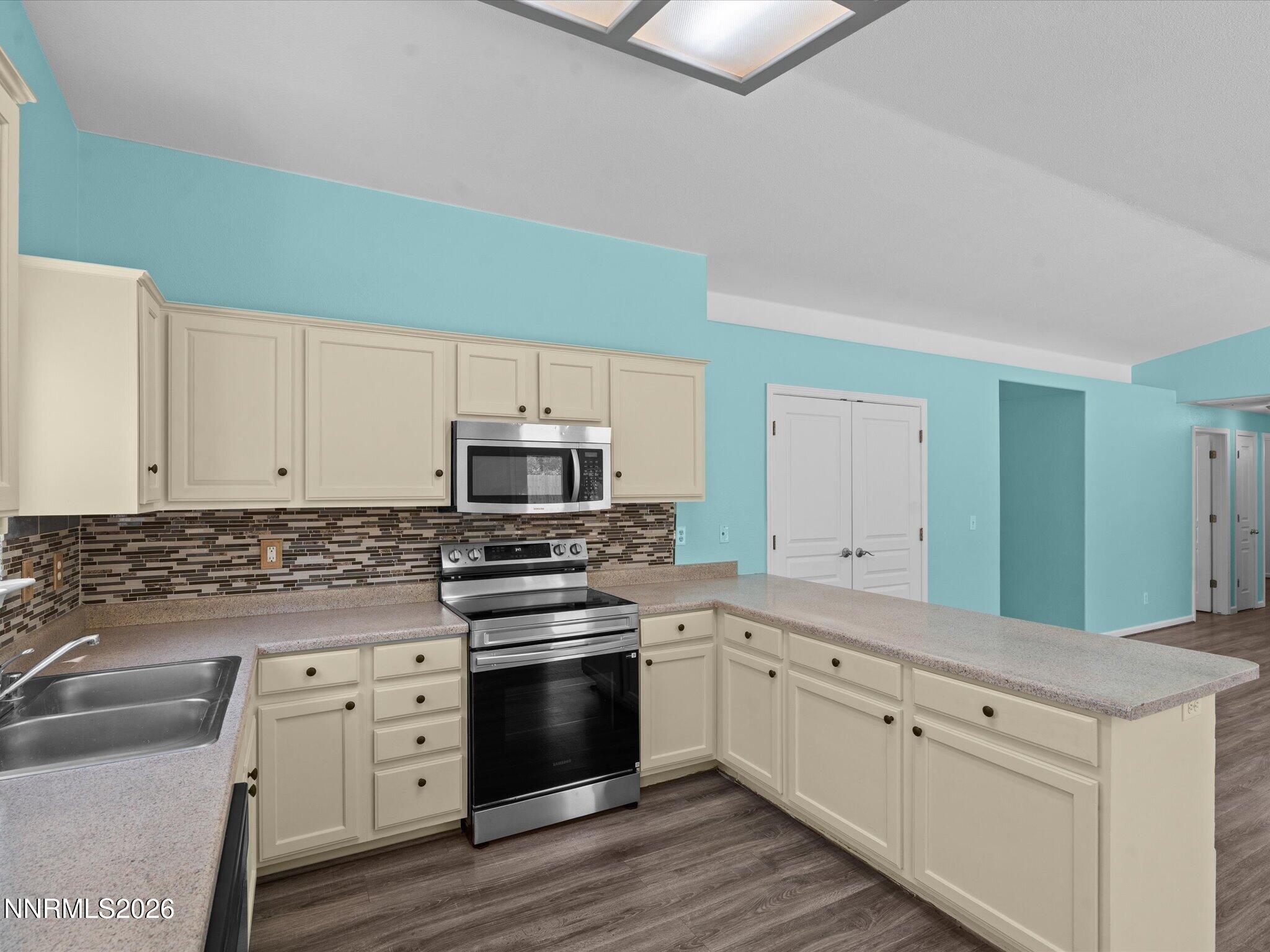 158 Rosecrest Drive Property Photo 12