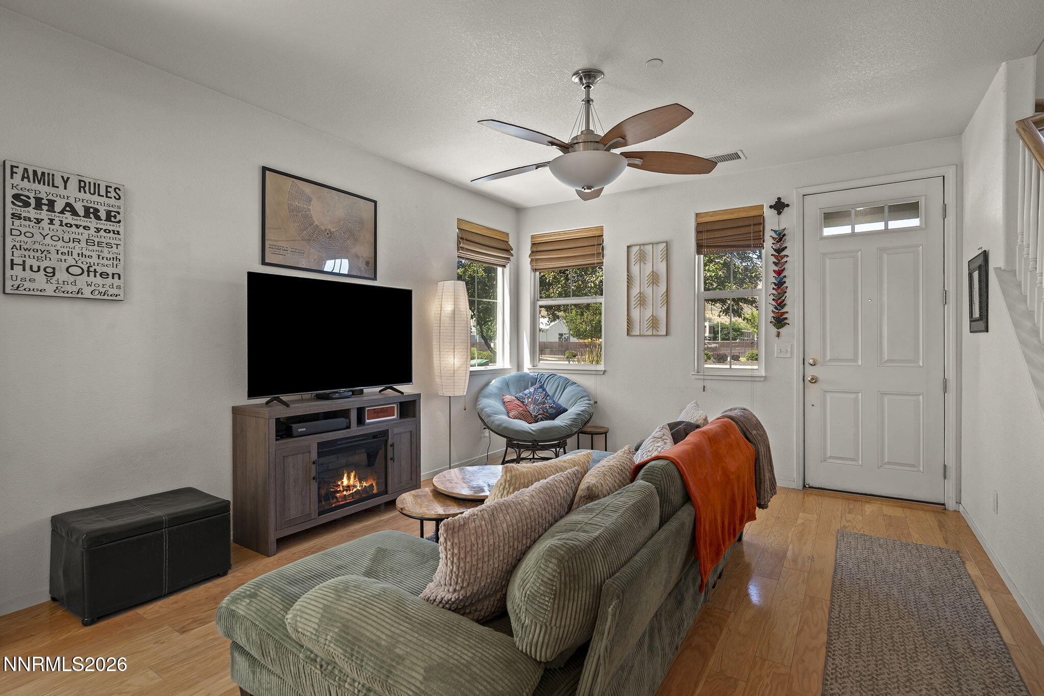 1211 Barossa Way Property Photo 4