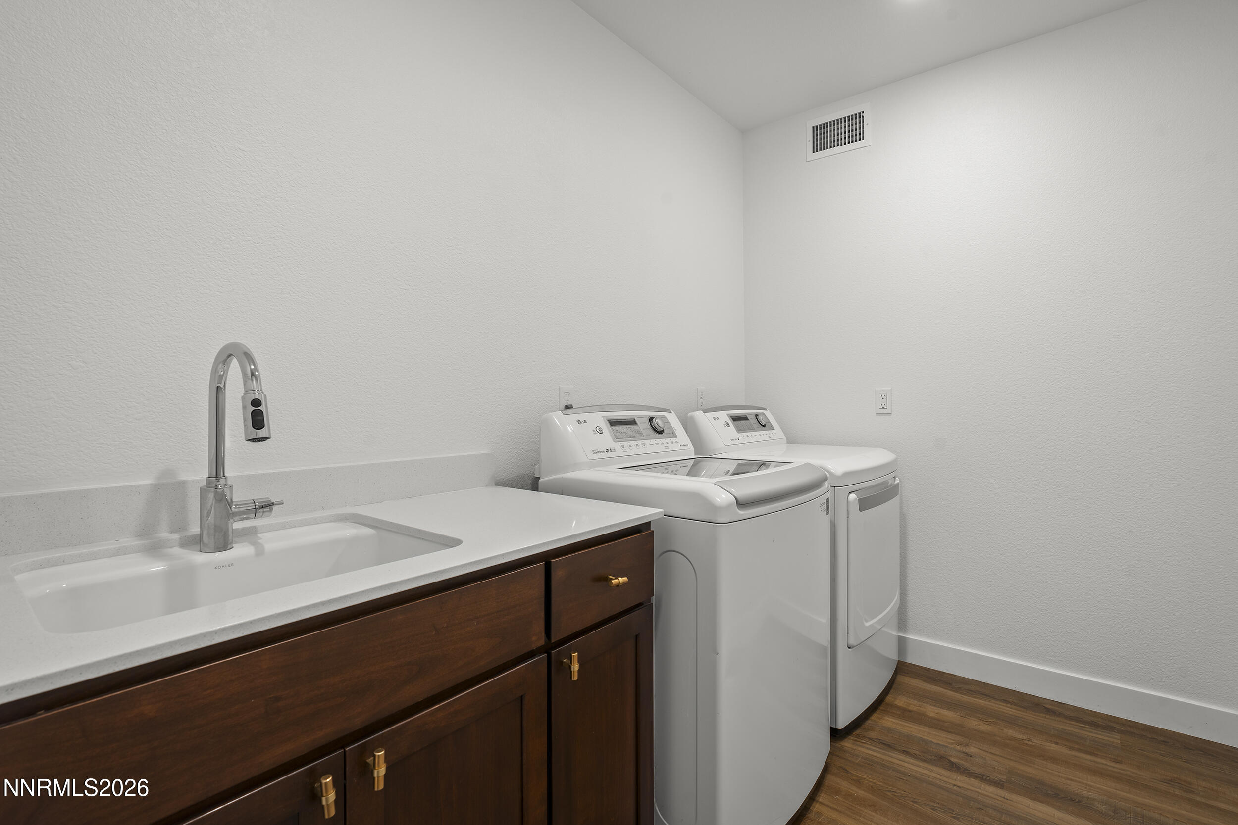 2926 Earthstone Drive Property Photo 44