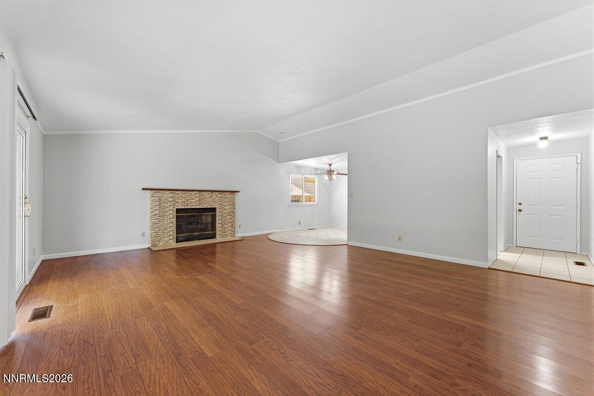 3543 Willowdale Drive Property Photo 3