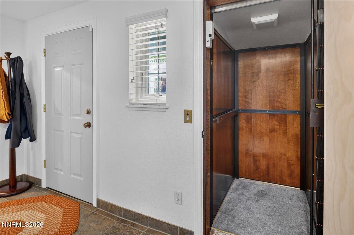 15100 Broili Drive Property Photo 34