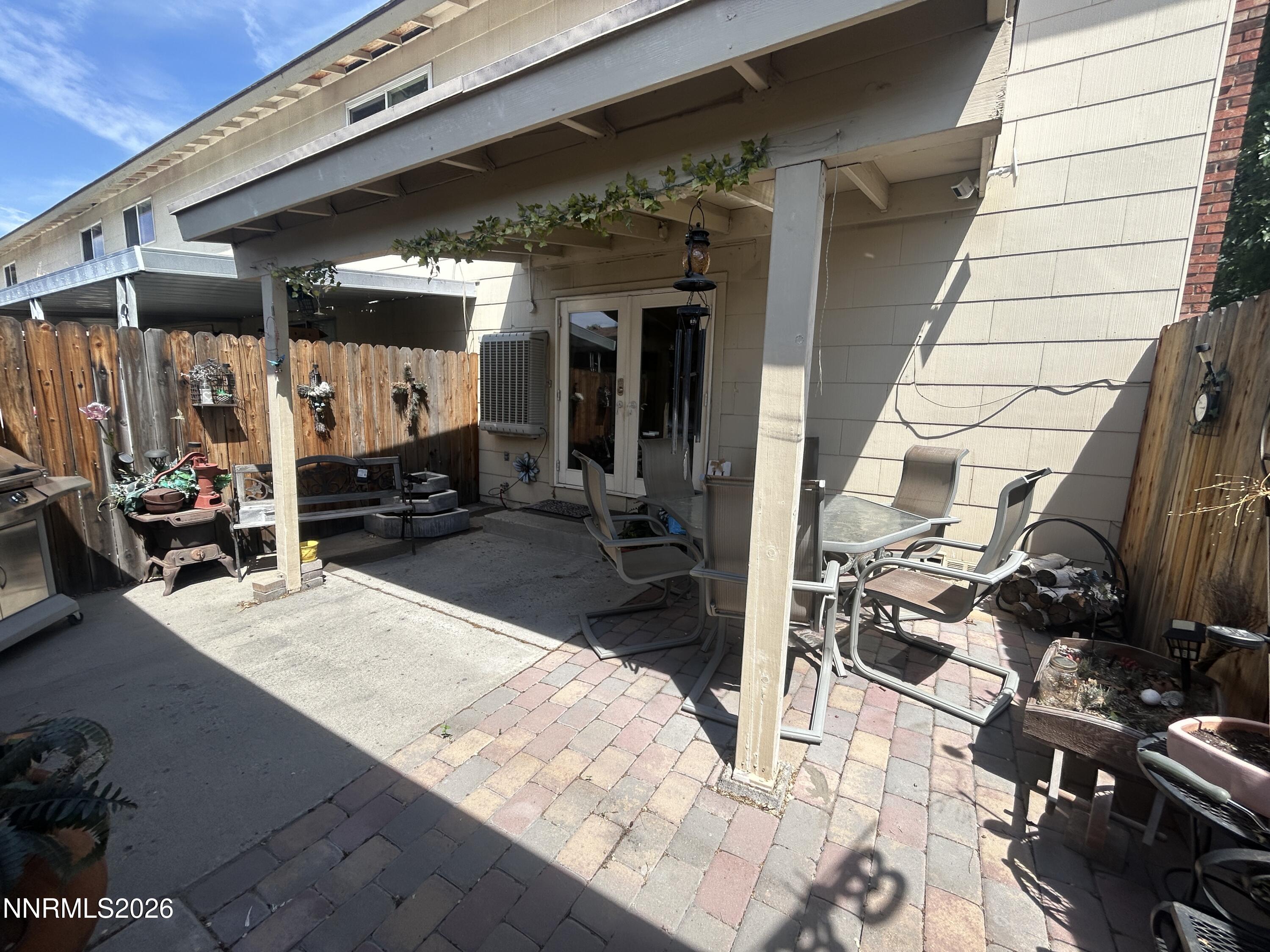 396 Smithridge Park Property Photo 12