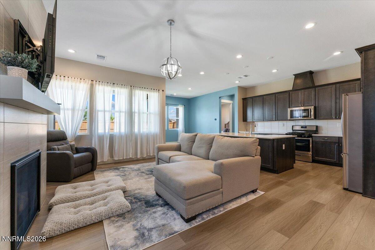 7383 Rustic Sky Drive Property Photo 9