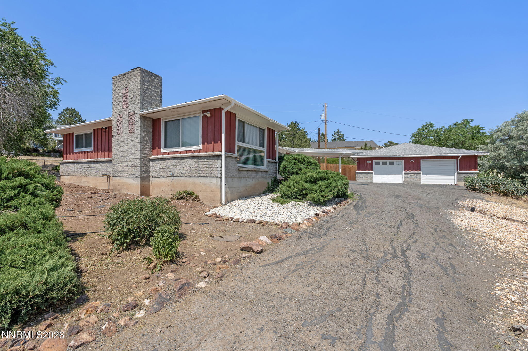 3160 Comstock Drive Property Photo 2