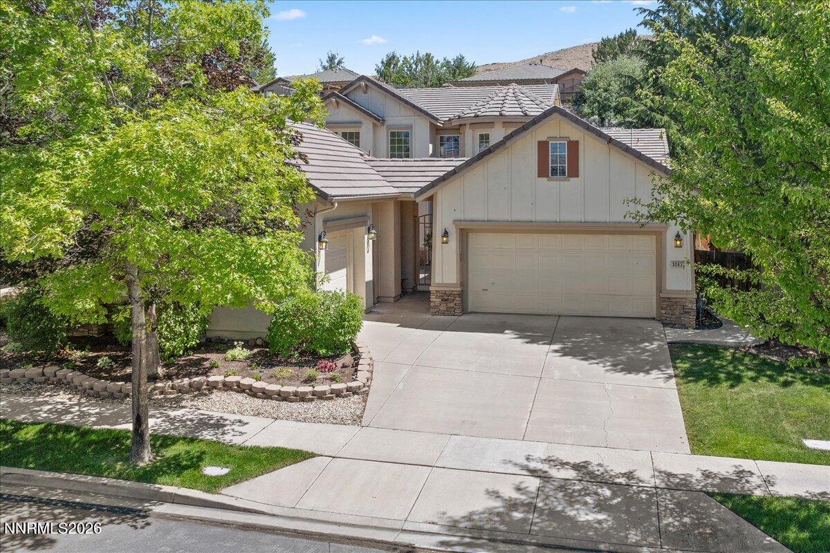3083 Ten Mile Drive Property Photo 2