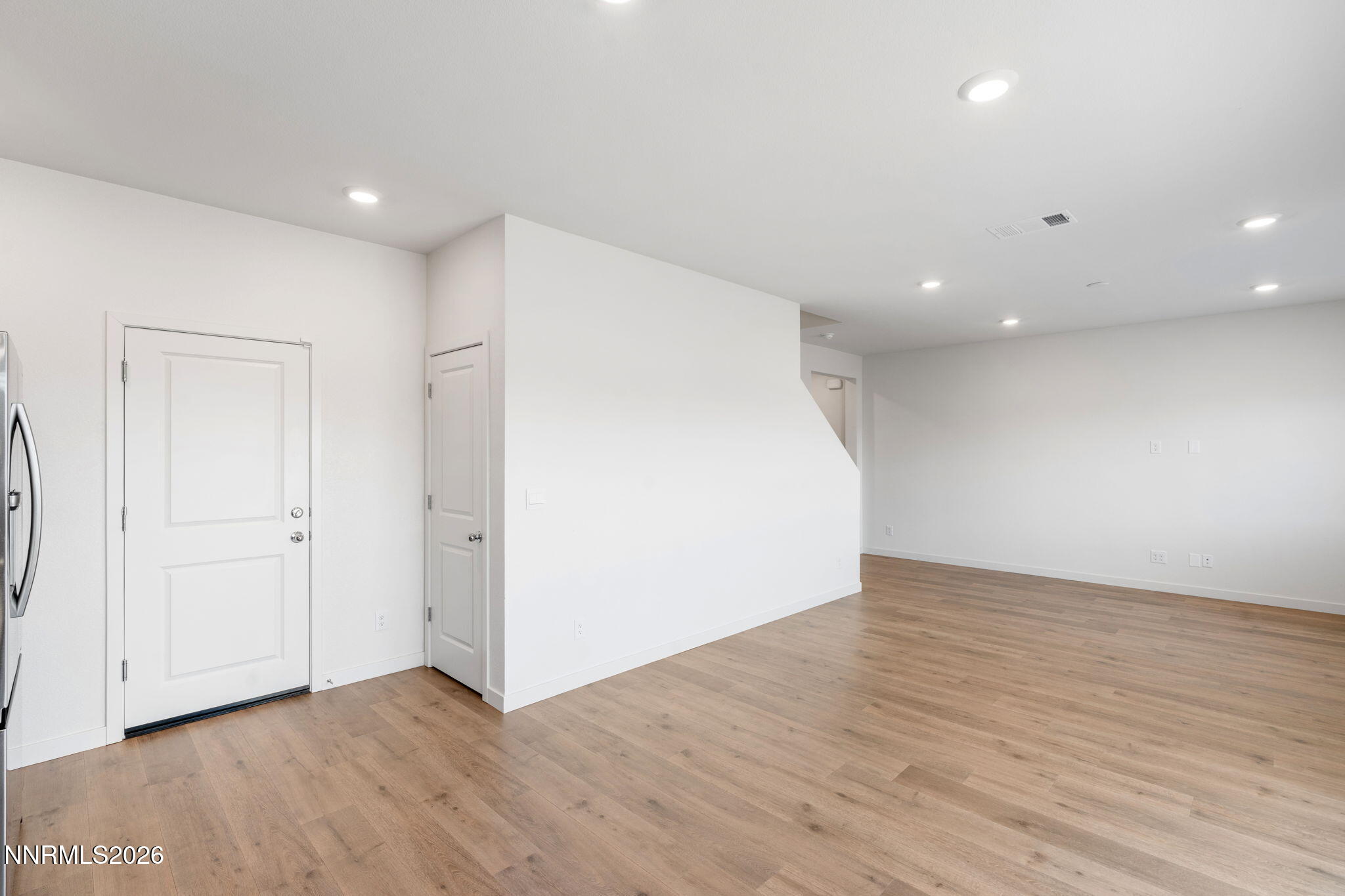 7745 Wandering Way Property Photo 12