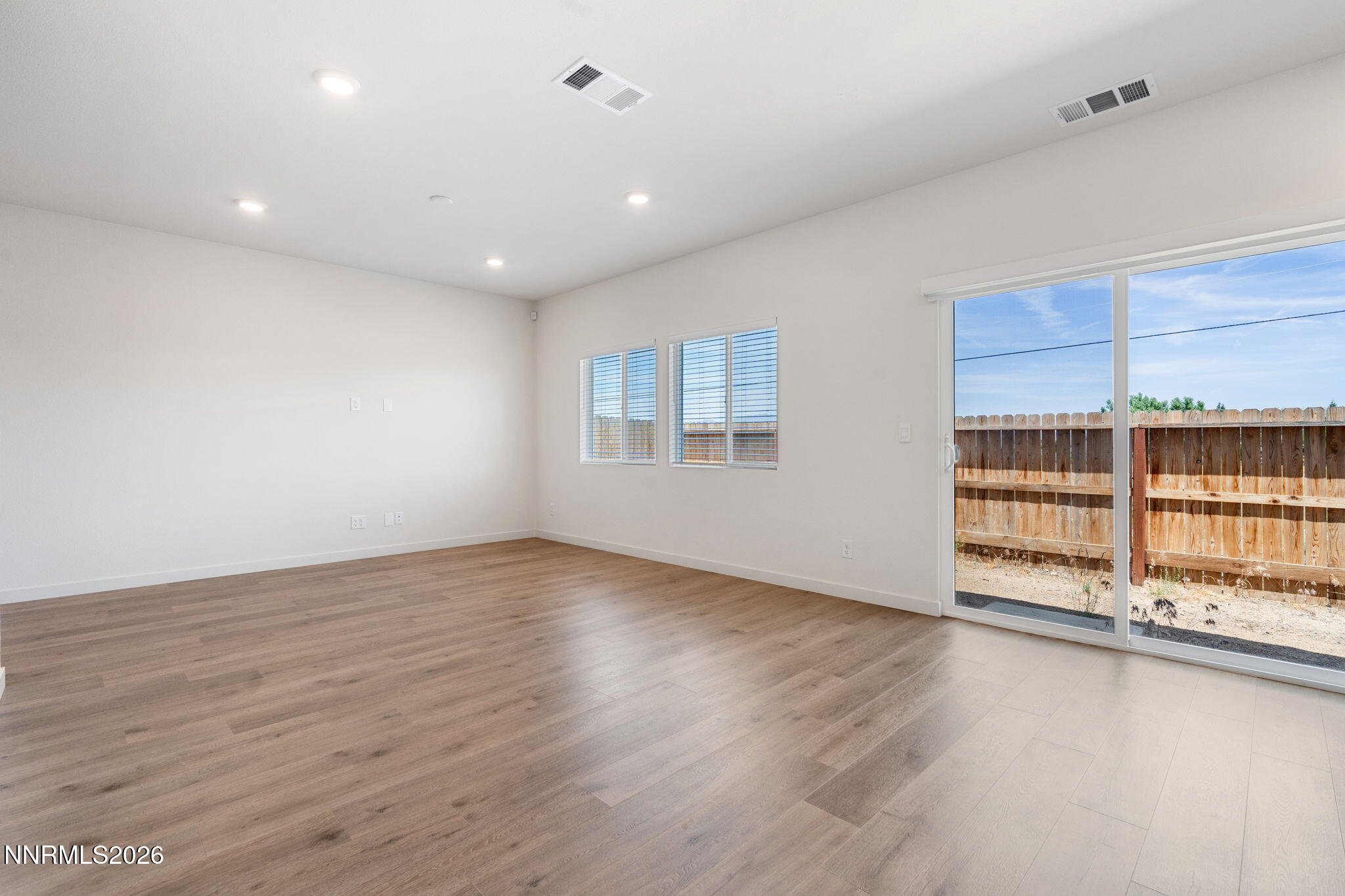 7745 Wandering Way Property Photo 14