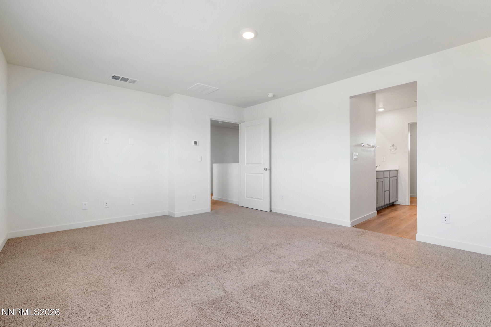 7745 Wandering Way Property Photo 16