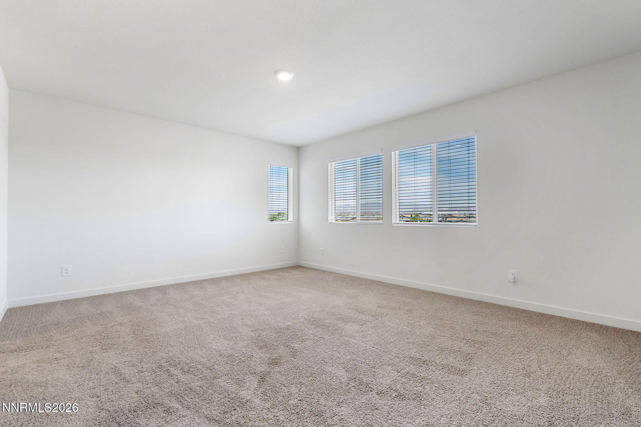 7745 Wandering Way Property Photo 17