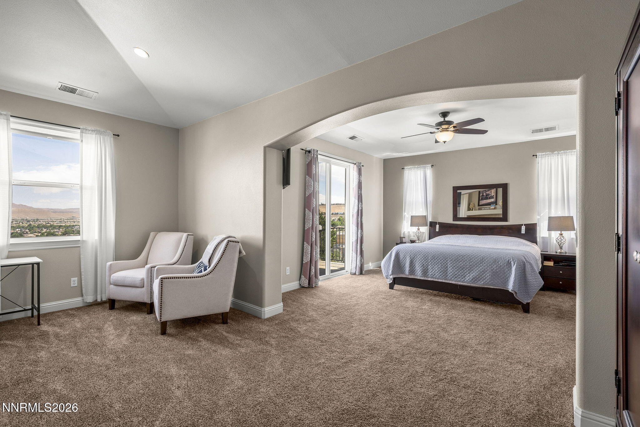 1583 Cloud Peak Drive Property Photo 4