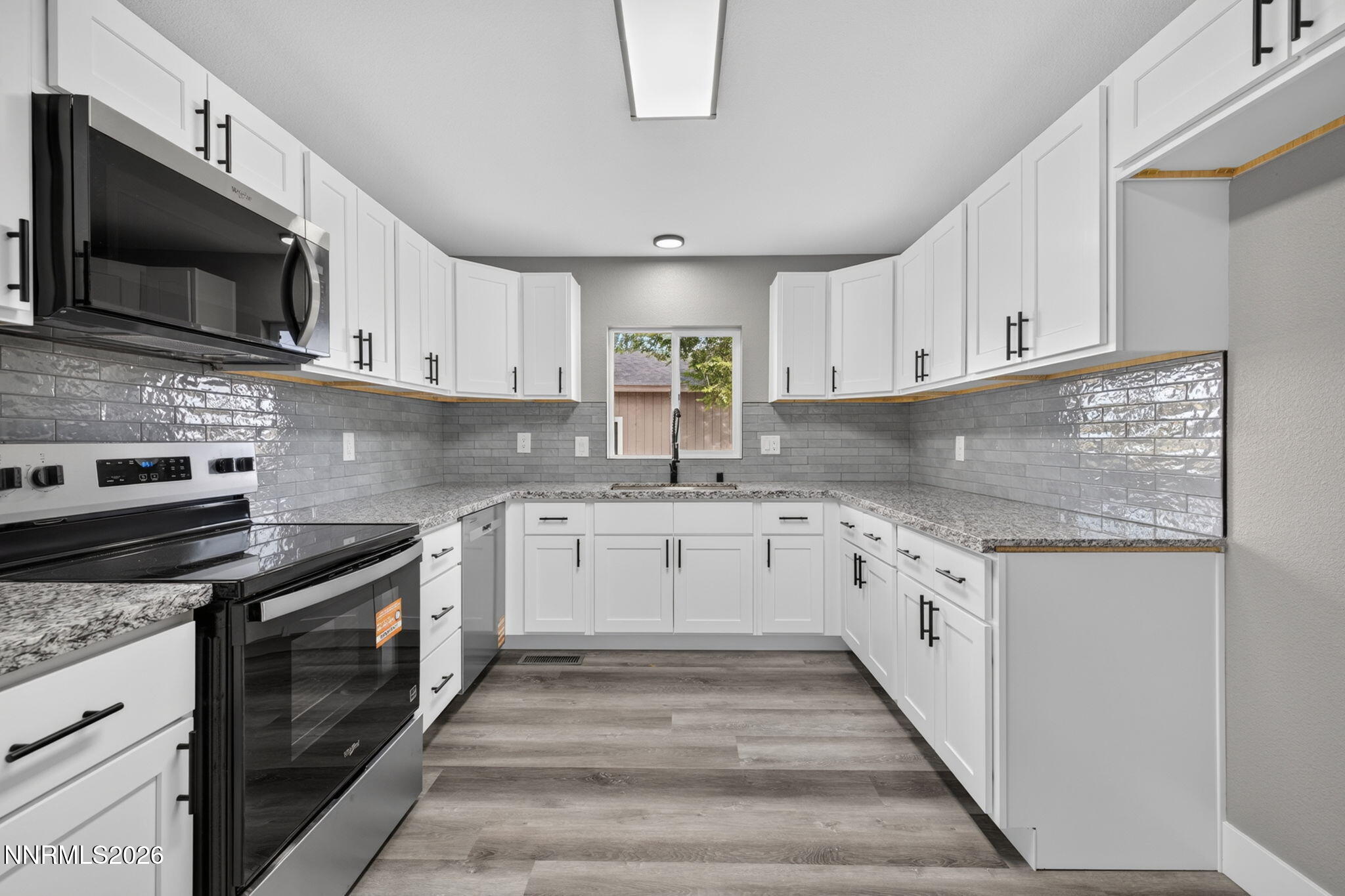 3000 Fischer Place Property Photo 12