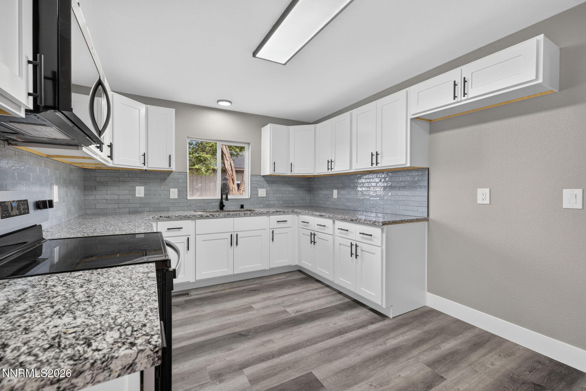 3000 Fischer Place Property Photo 13