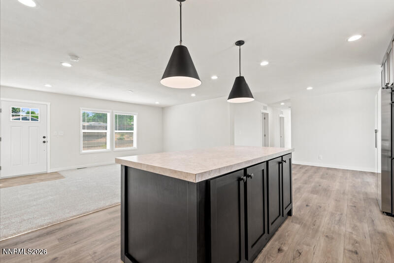 5425 Flora Way Property Photo 6