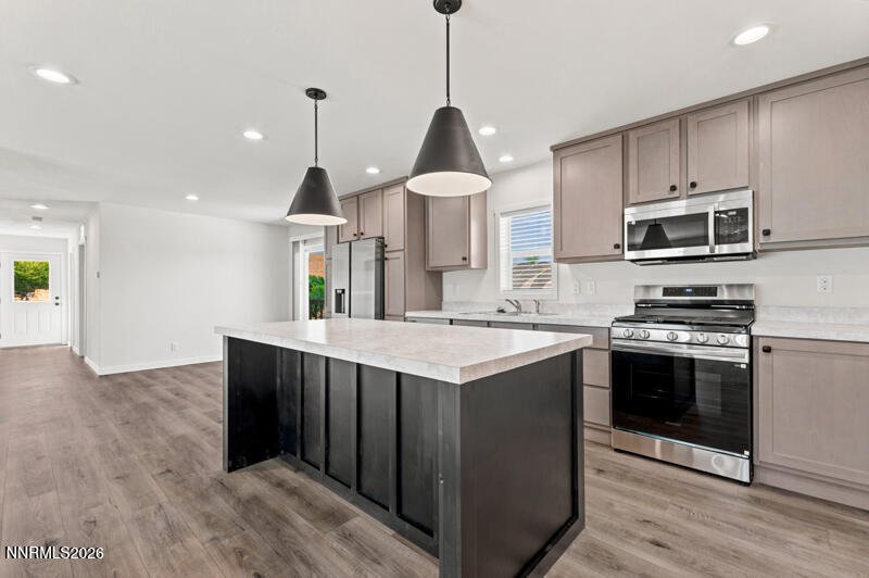 5425 Flora Way Property Photo 8