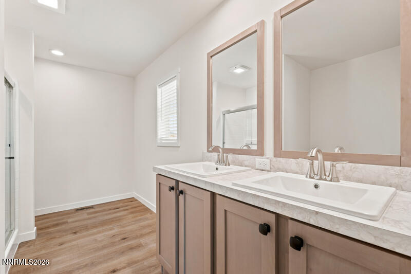 5425 Flora Way Property Photo 14