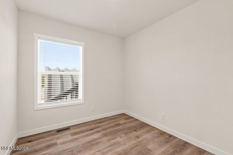 5425 Flora Way Property Photo 18
