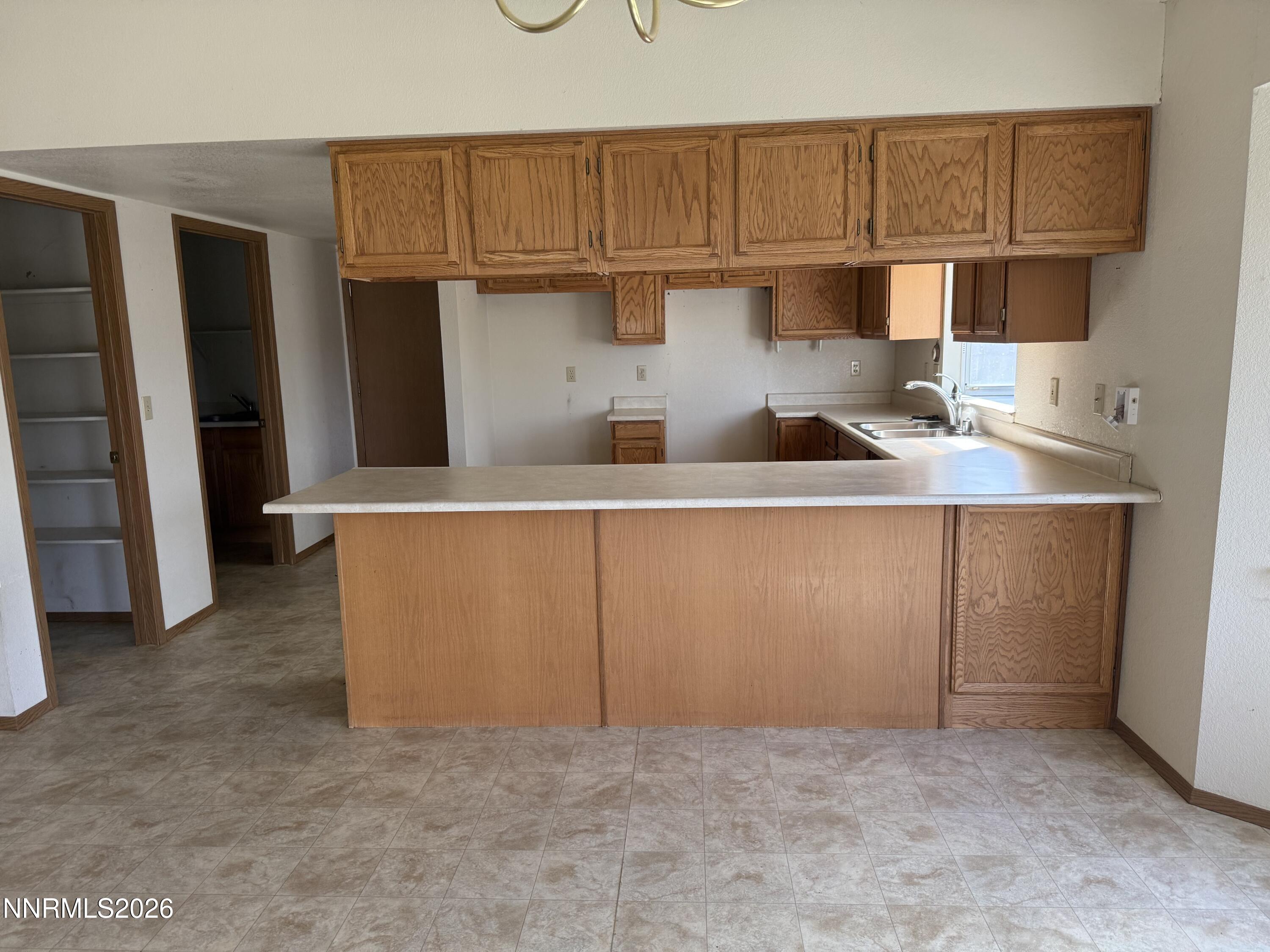 280 Veronica Avenue Property Photo 3