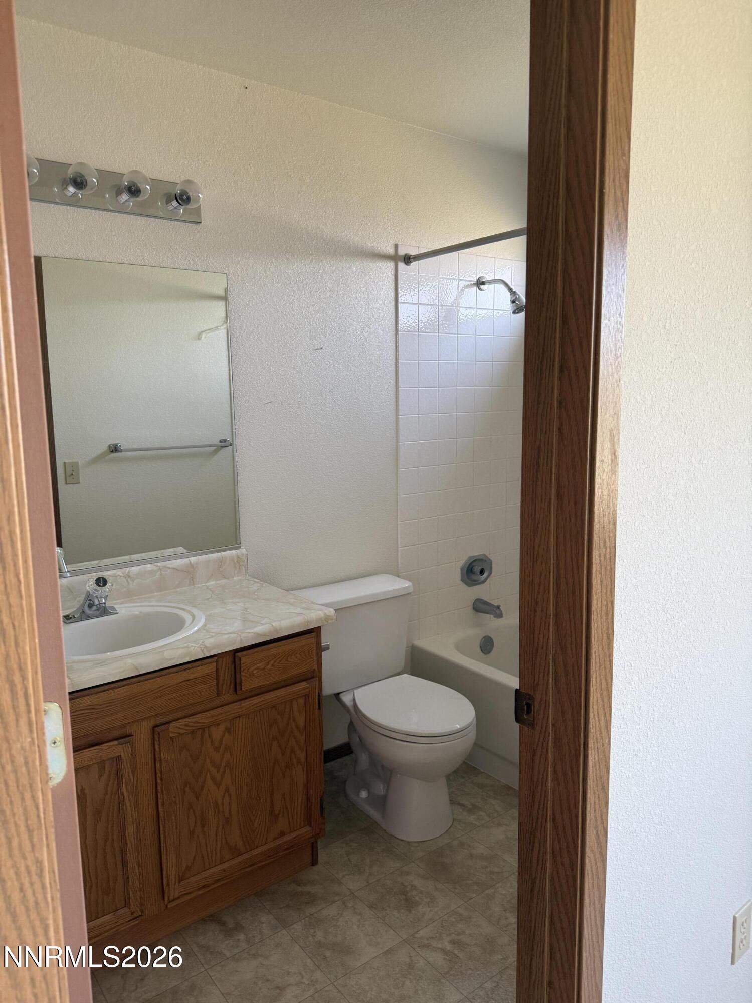 280 Veronica Avenue Property Photo 12