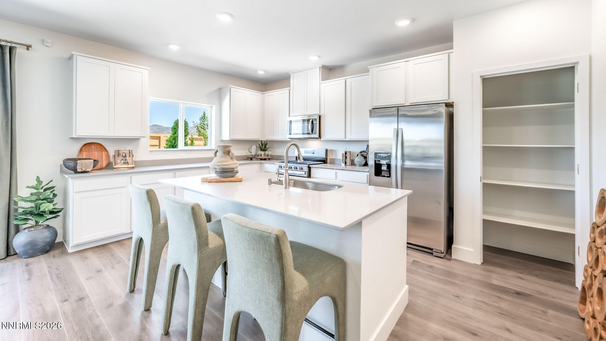 709 Alouette Circle Property Photo 4