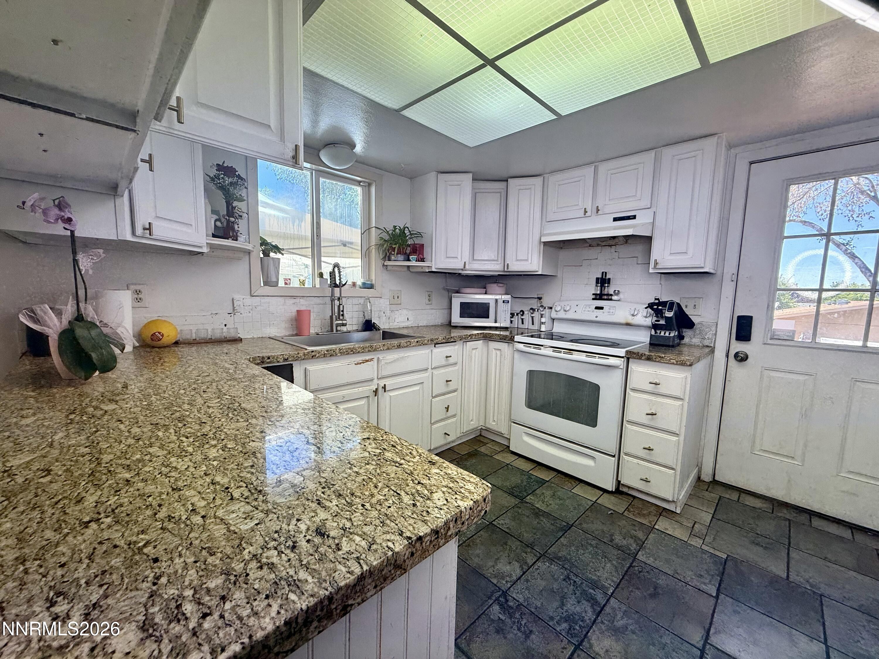 1342 Ocala Avenue Property Photo 8