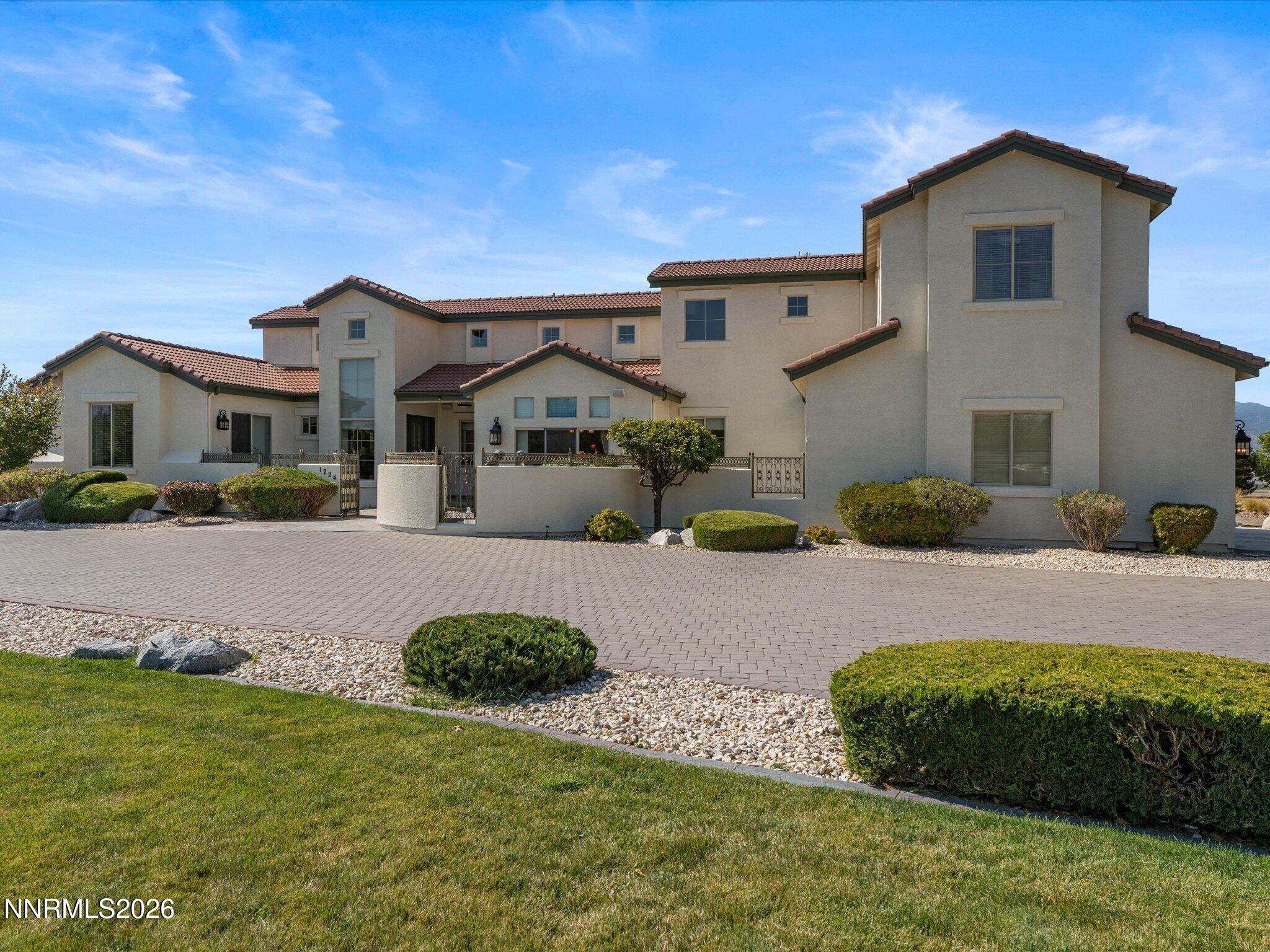 1224 Golden Eagle Court Property Photo 3