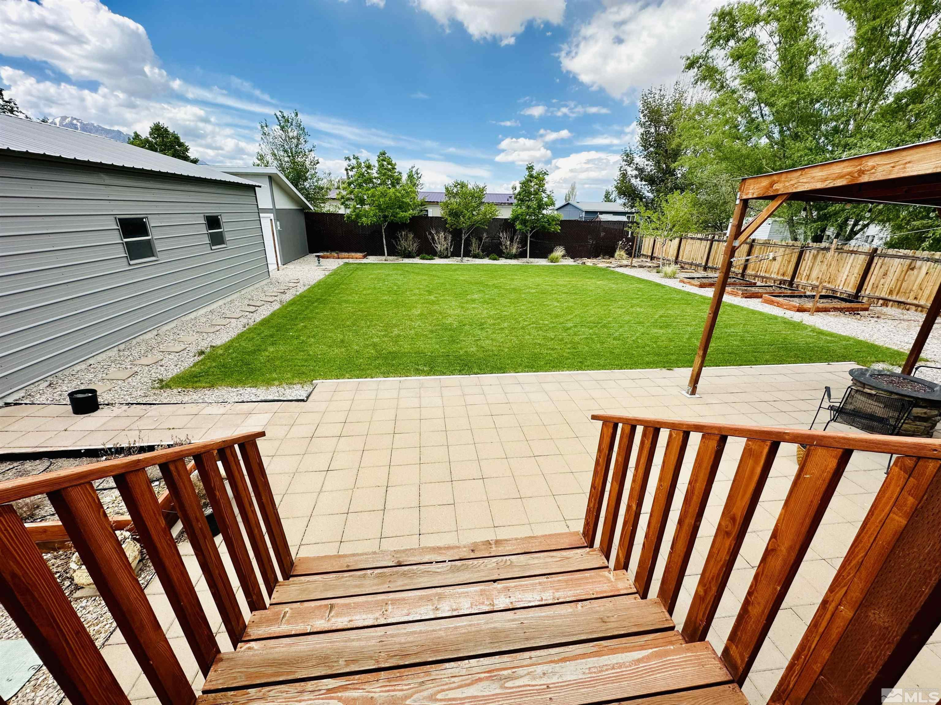 15 Willow Street Property Photo 5