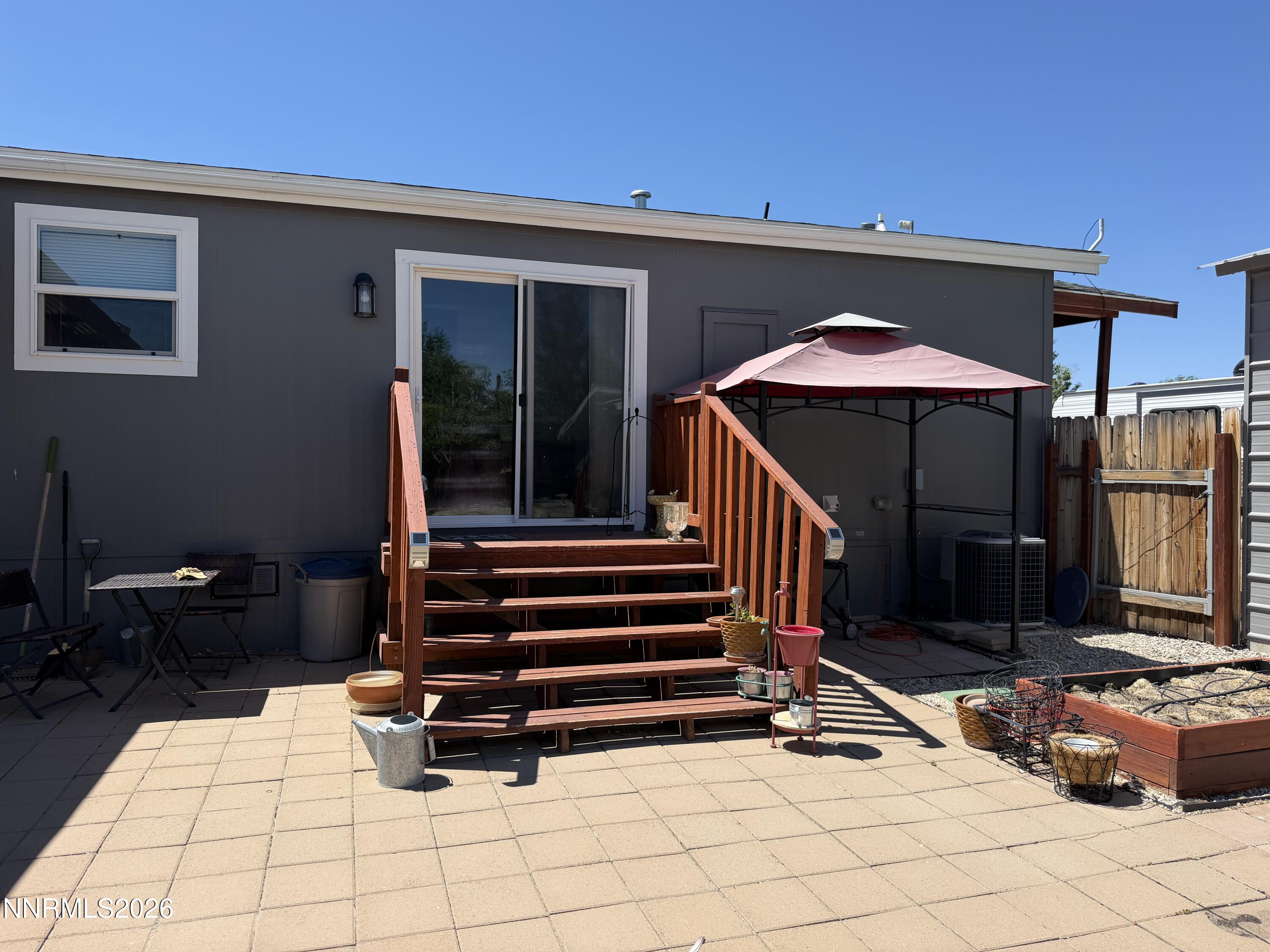 15 Willow Street Property Photo 6