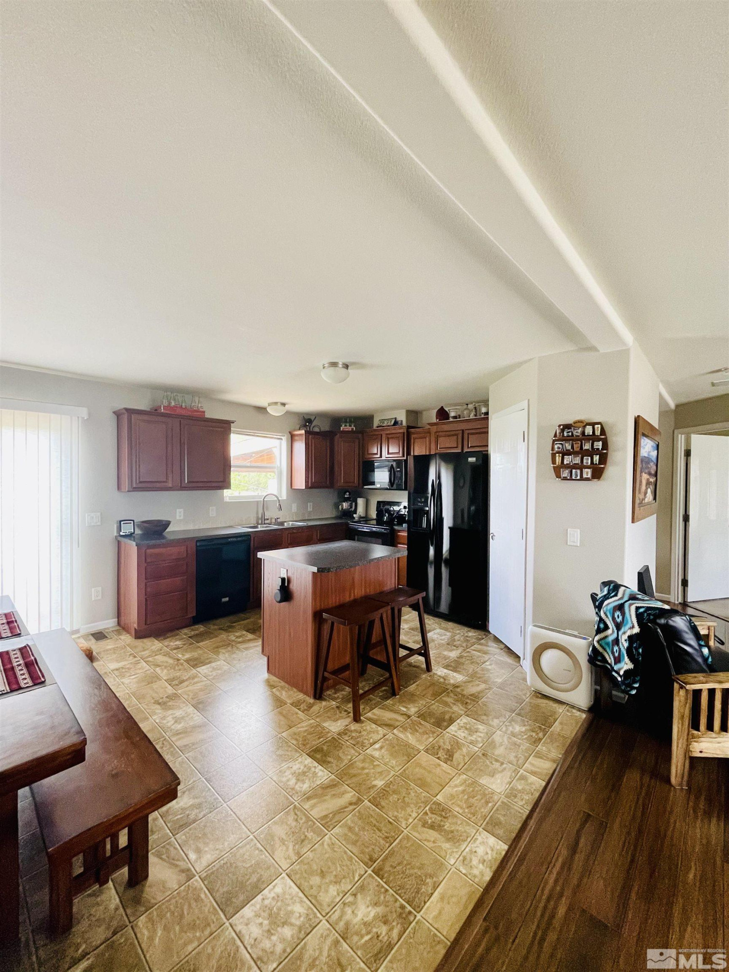 15 Willow Street Property Photo 19