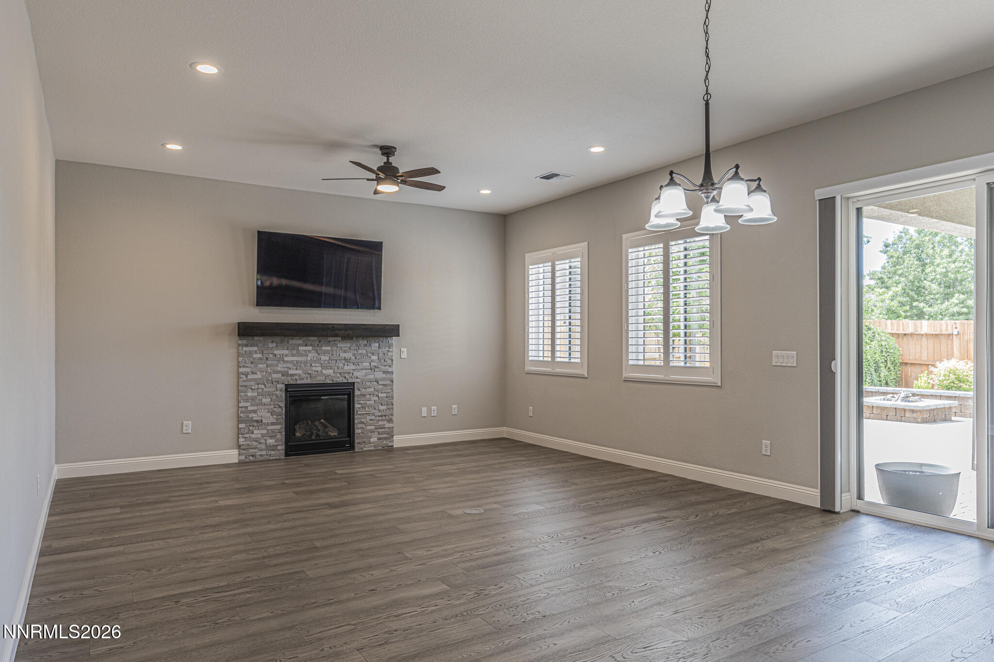 2109 Cast Iron Drive Property Photo 3