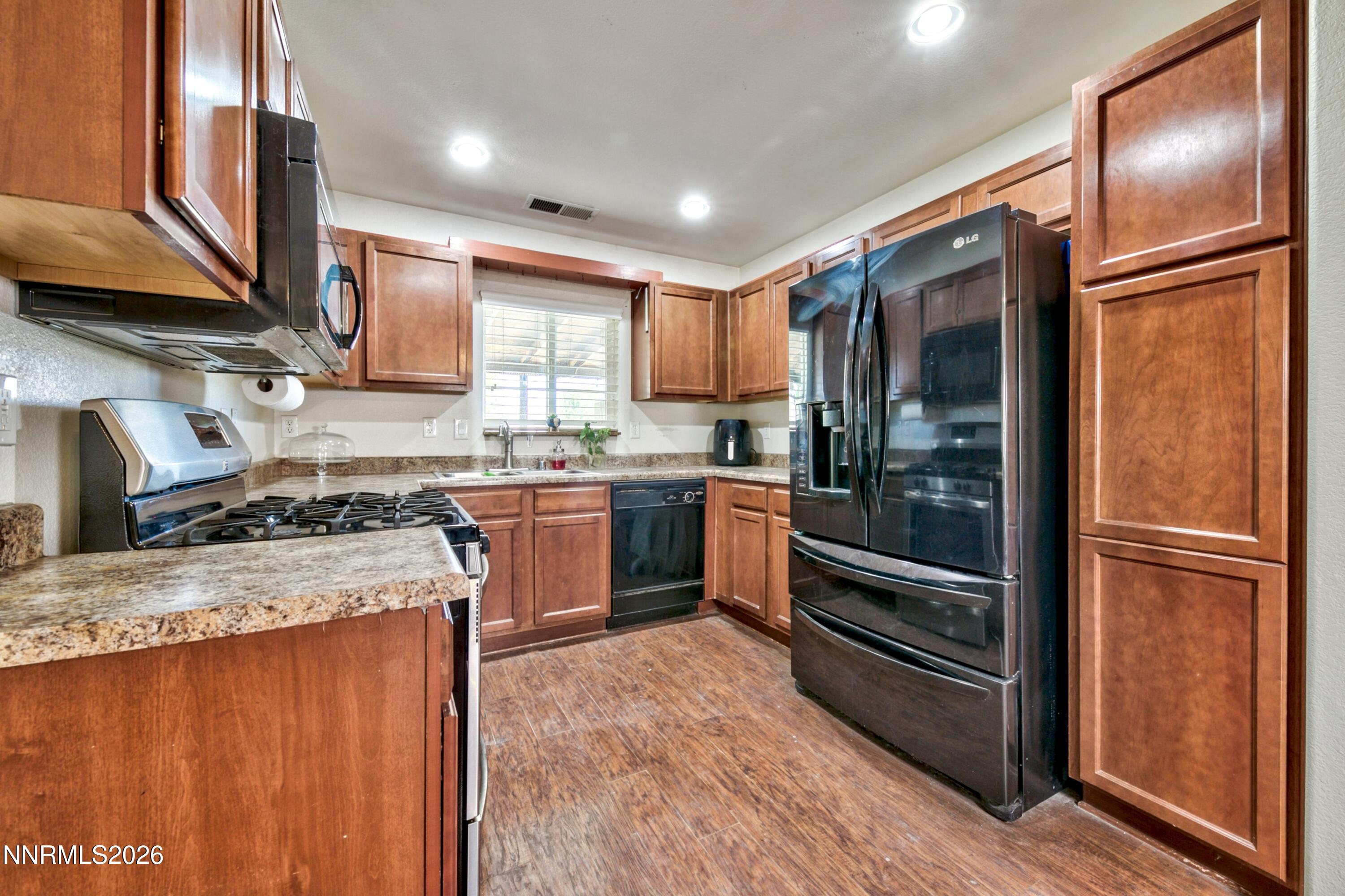 139 Deschutes Drive Property Photo 7