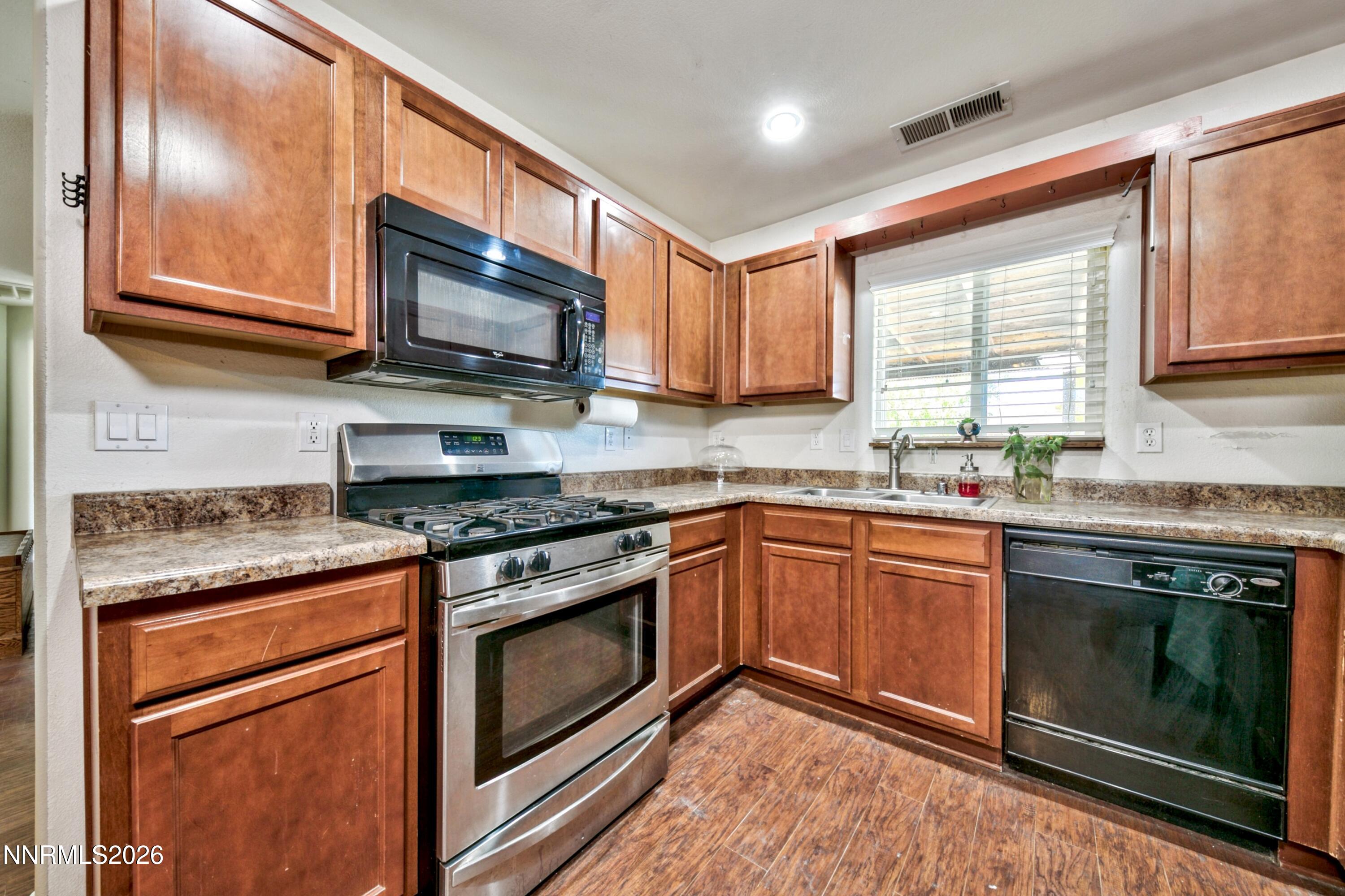 139 Deschutes Drive Property Photo 8