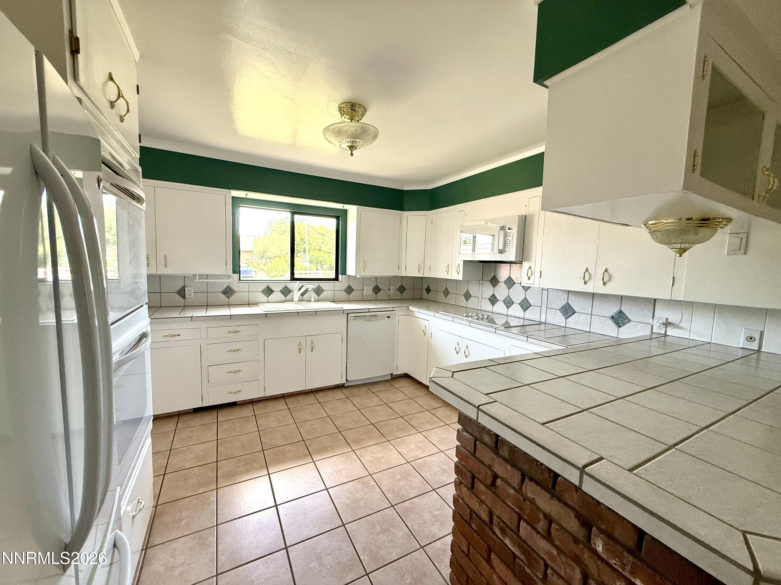 46 Maple Drive Property Photo 11