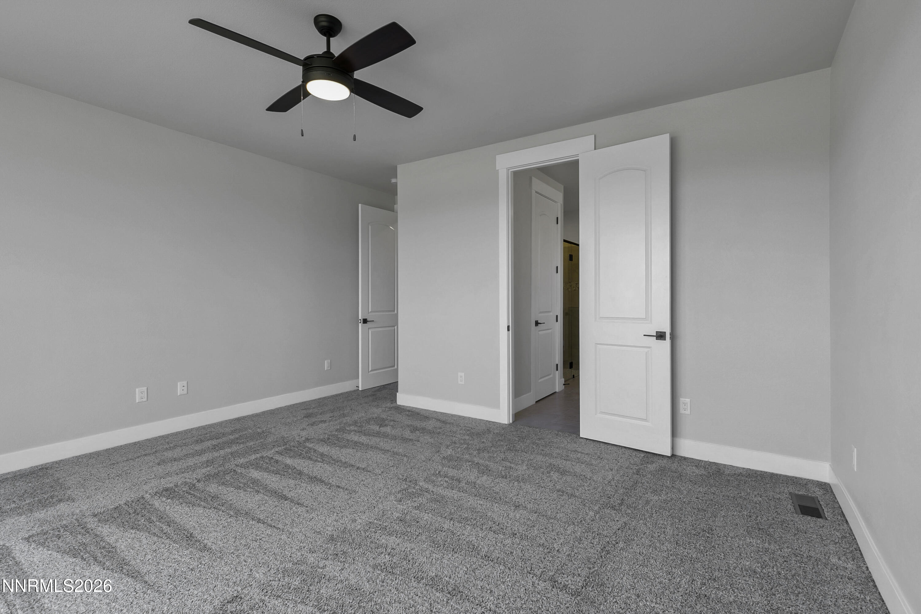 986 La Strata Drive Property Photo 16