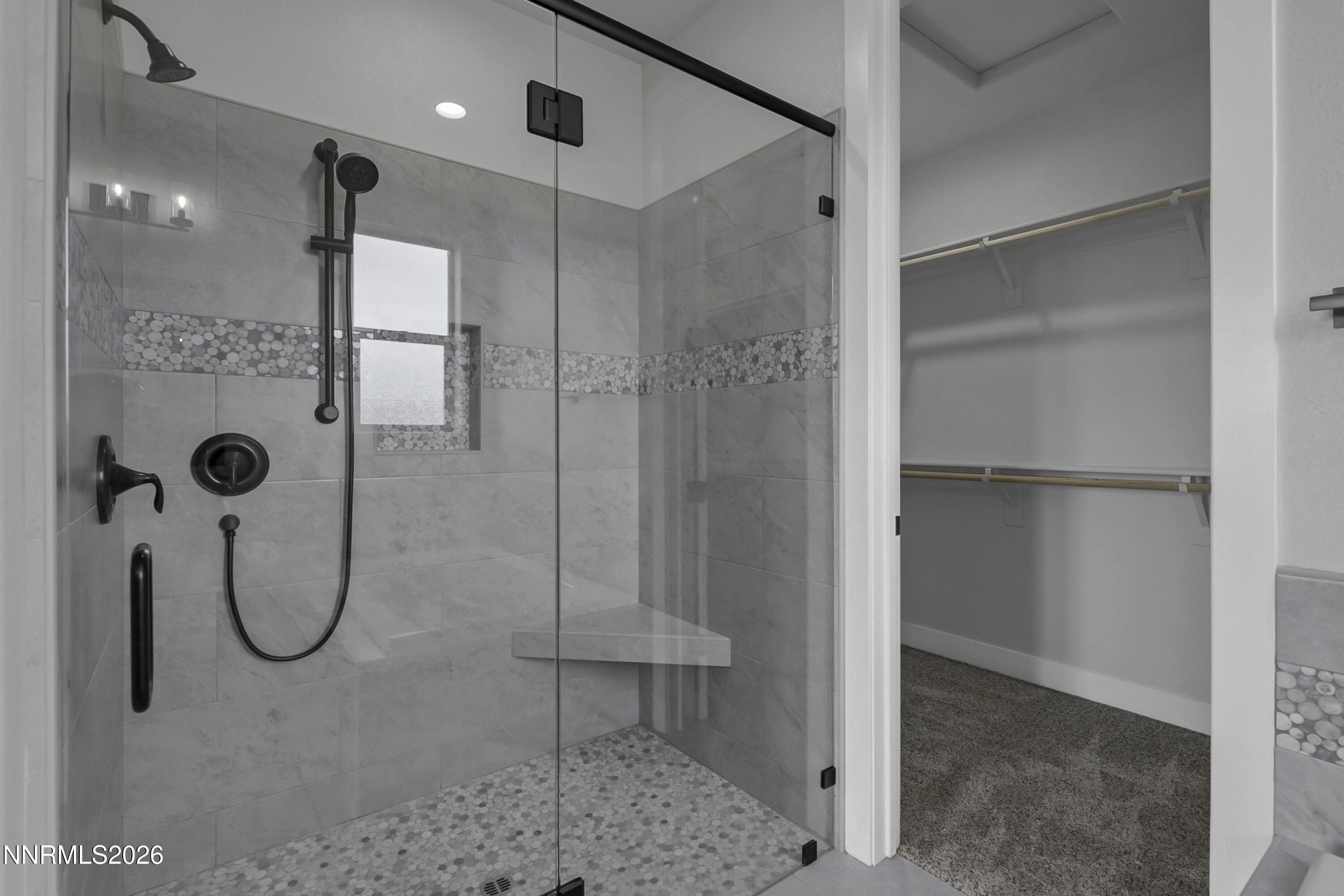 986 La Strata Drive Property Photo 19