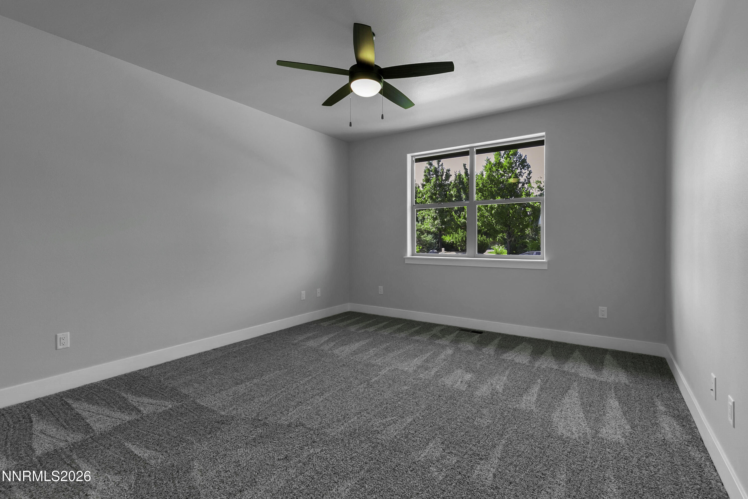 986 La Strata Drive Property Photo 22