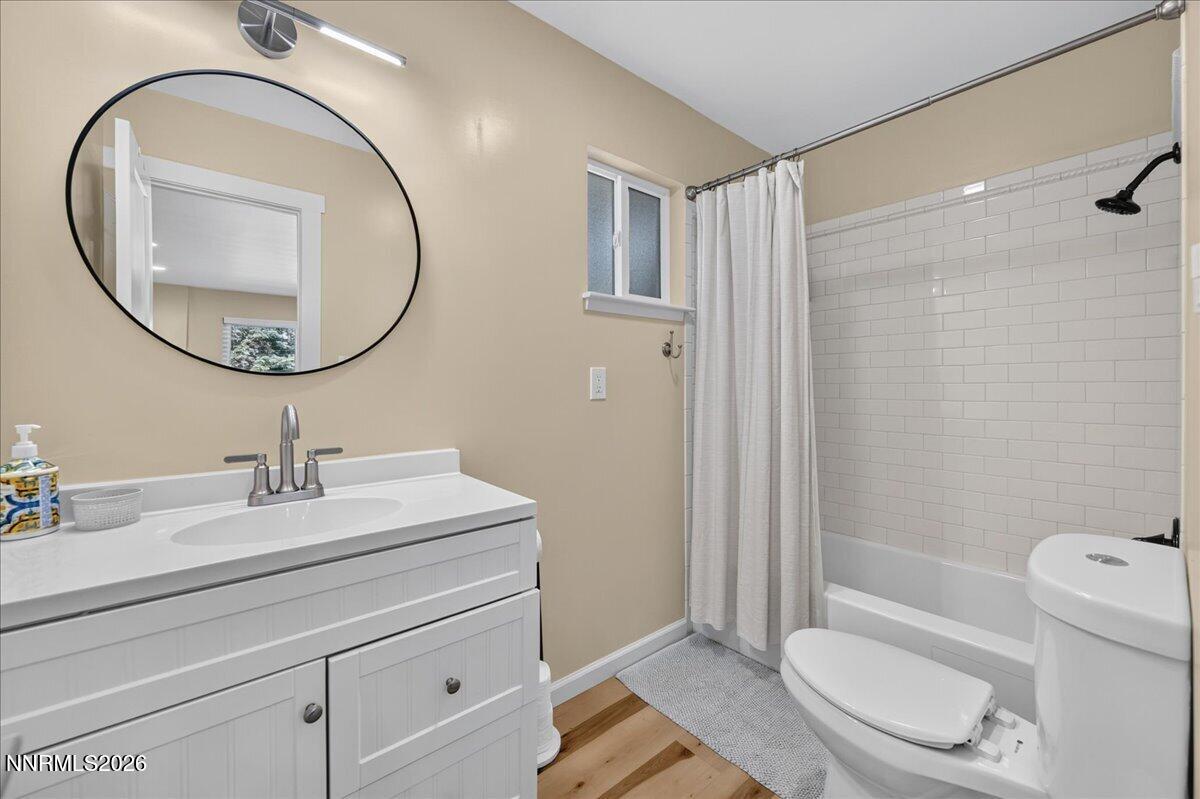 1367 Carinthia Lane Property Photo 15