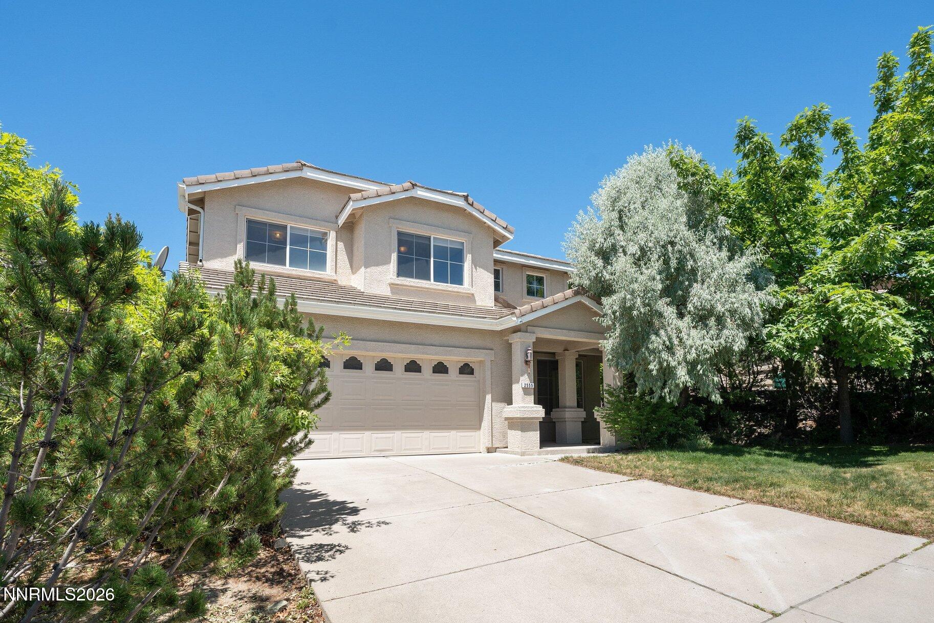 2555 Glen Eagles Drive Property Photo 2