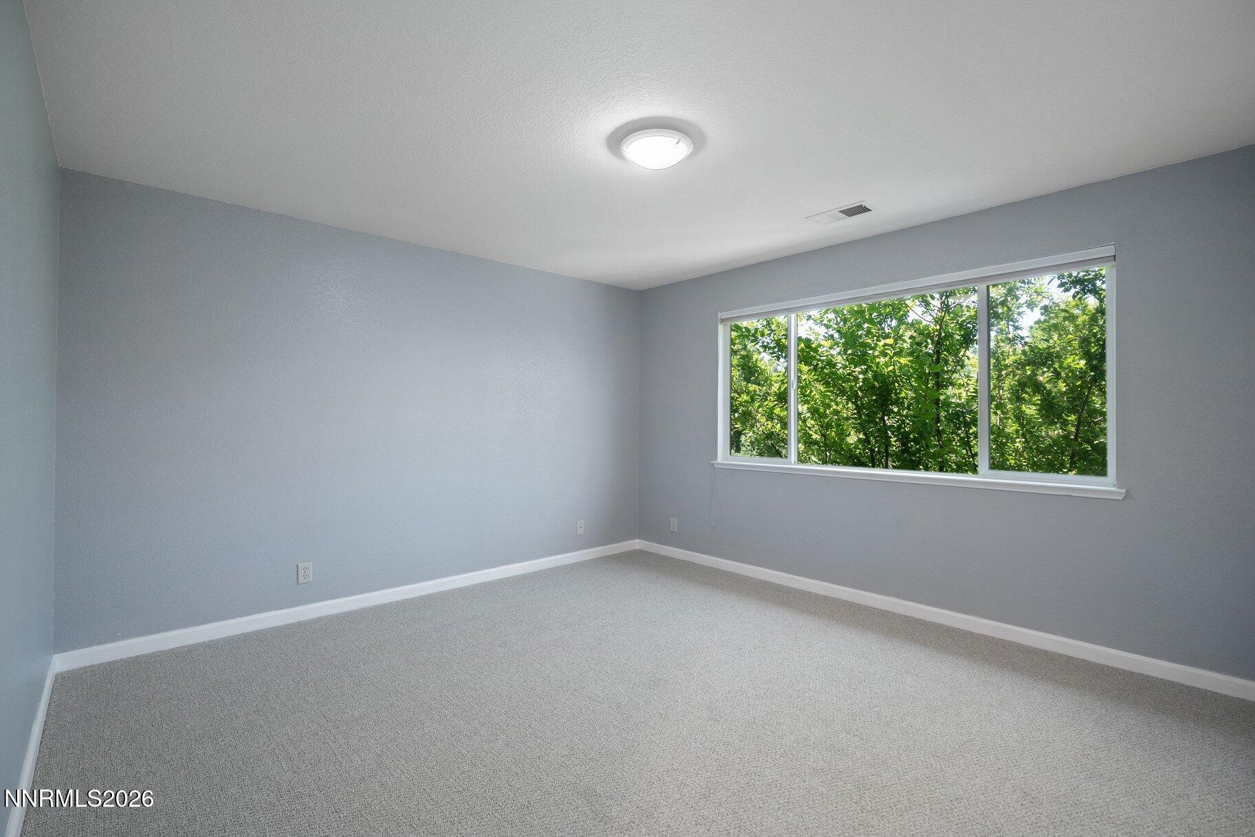 2555 Glen Eagles Drive Property Photo 13
