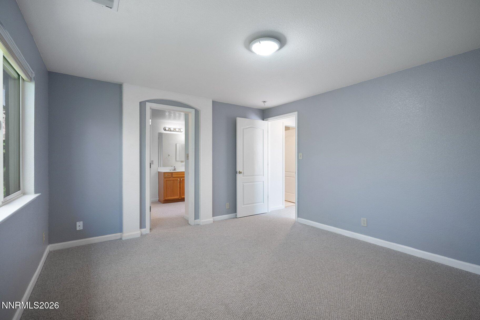 2555 Glen Eagles Drive Property Photo 17