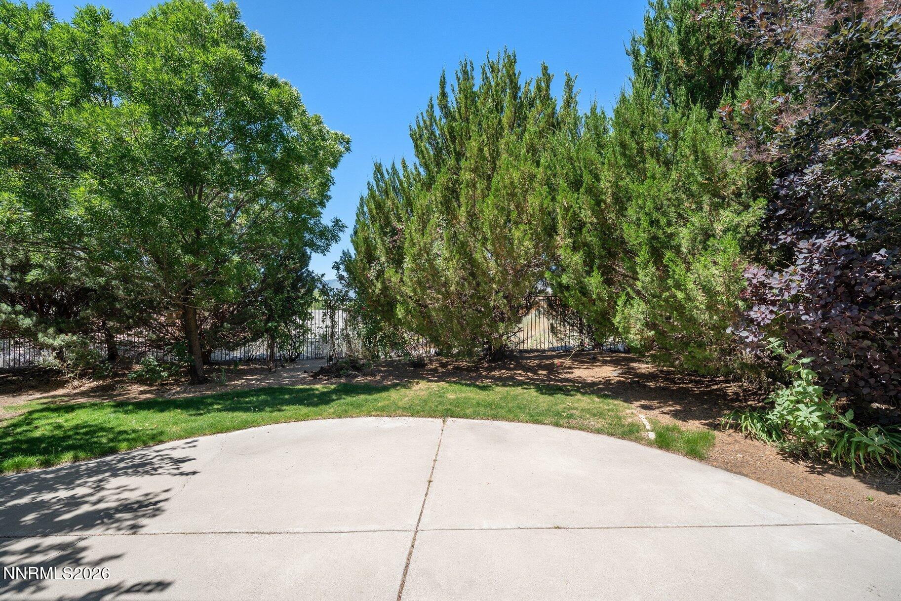 2555 Glen Eagles Drive Property Photo 27