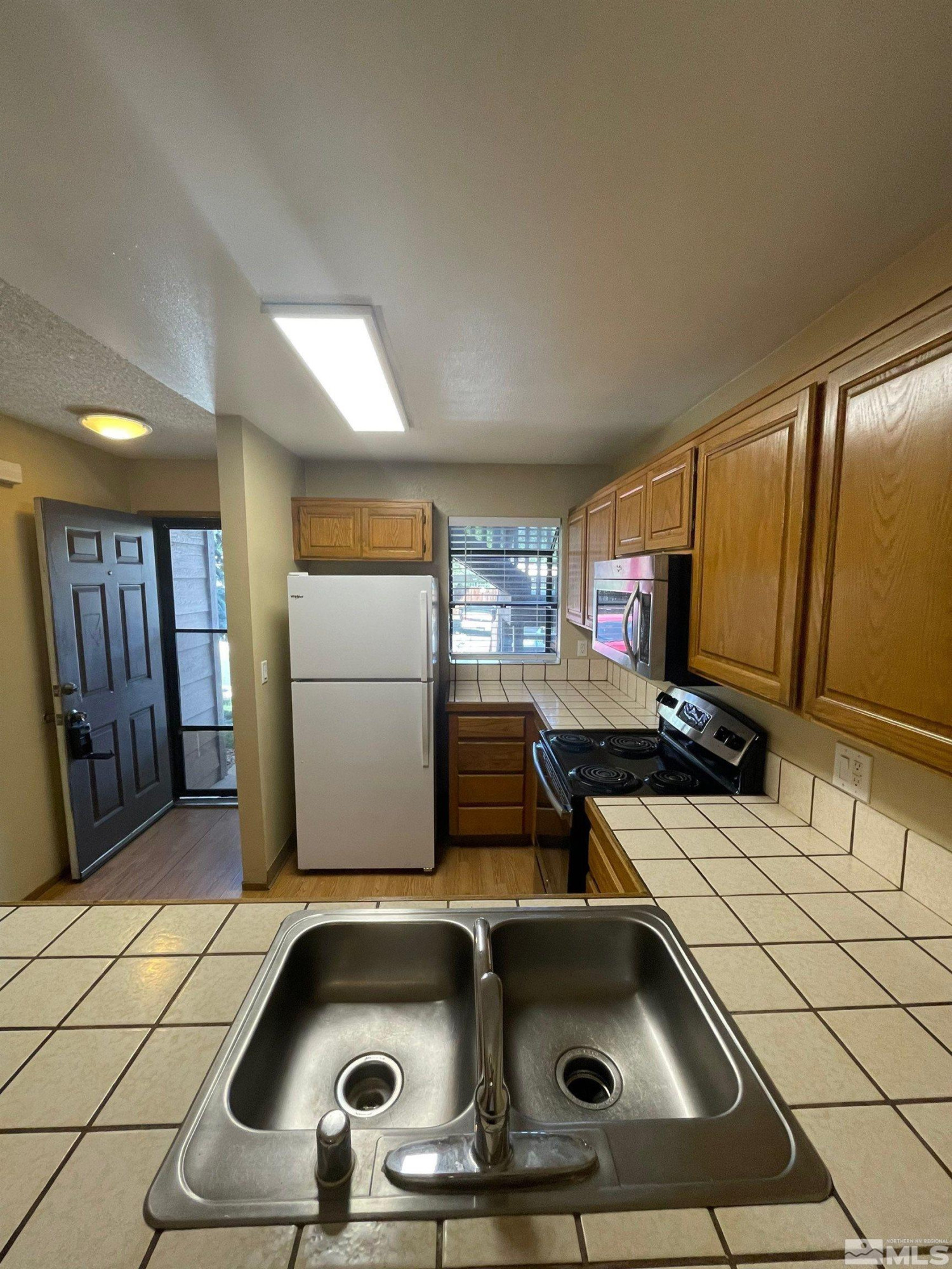 2989 E Tierra Verde Property Photo 4