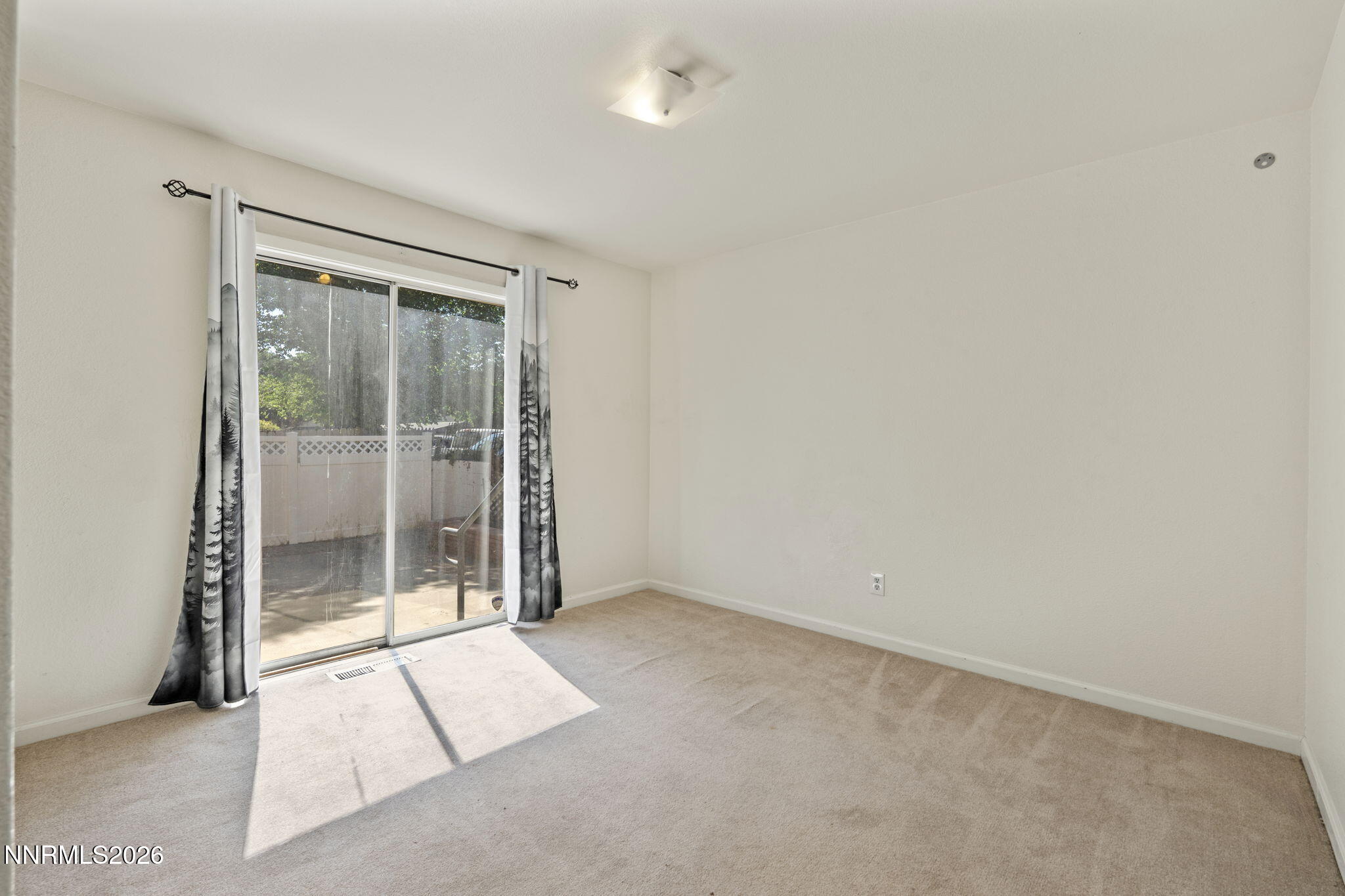 2575 Garfield Drive Property Photo 15