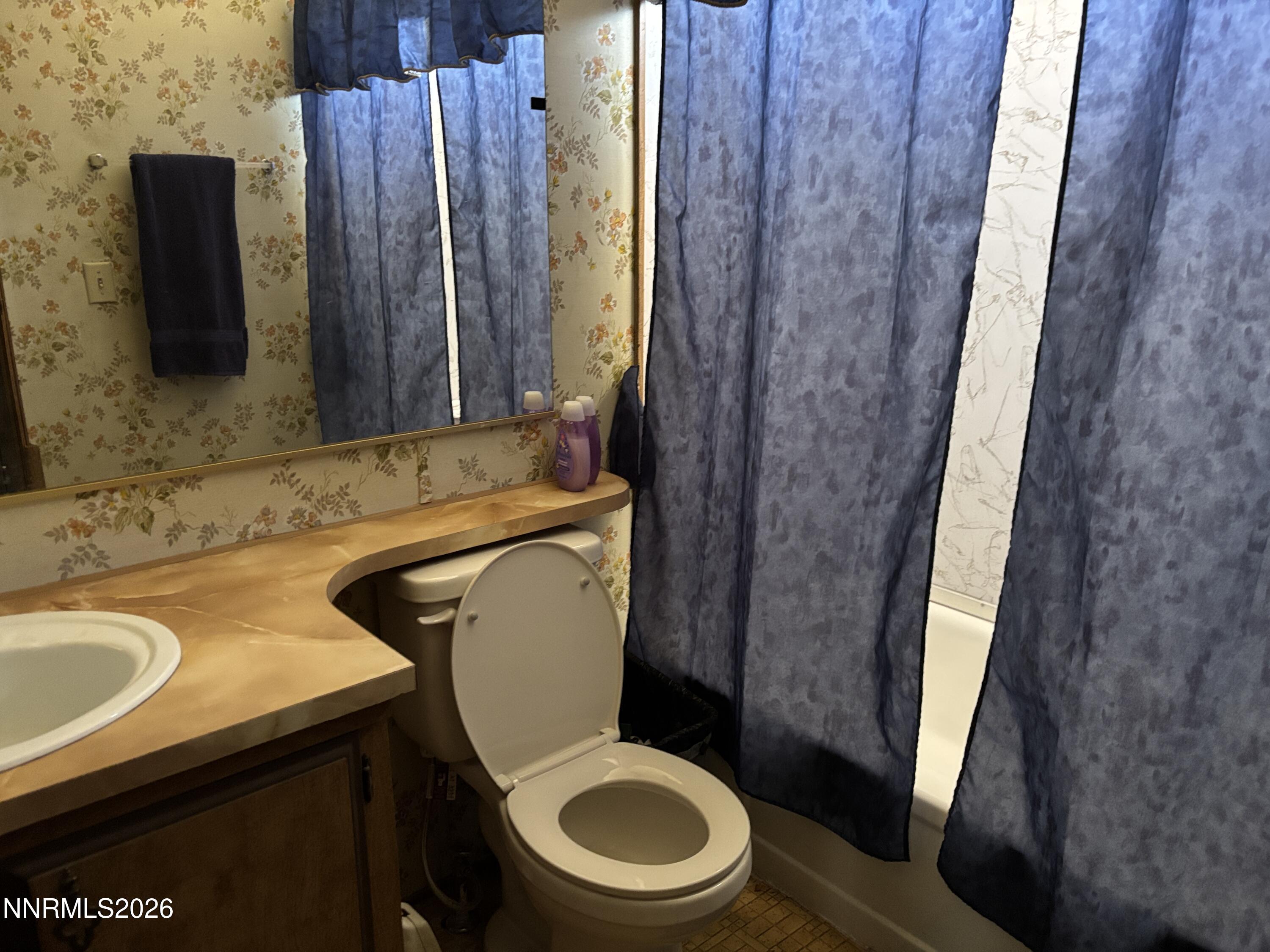 3020 Middle Way Property Photo 8