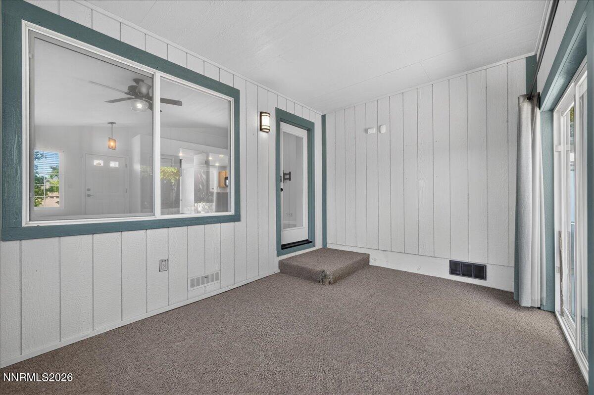 2975 Bryan Street Property Photo 15