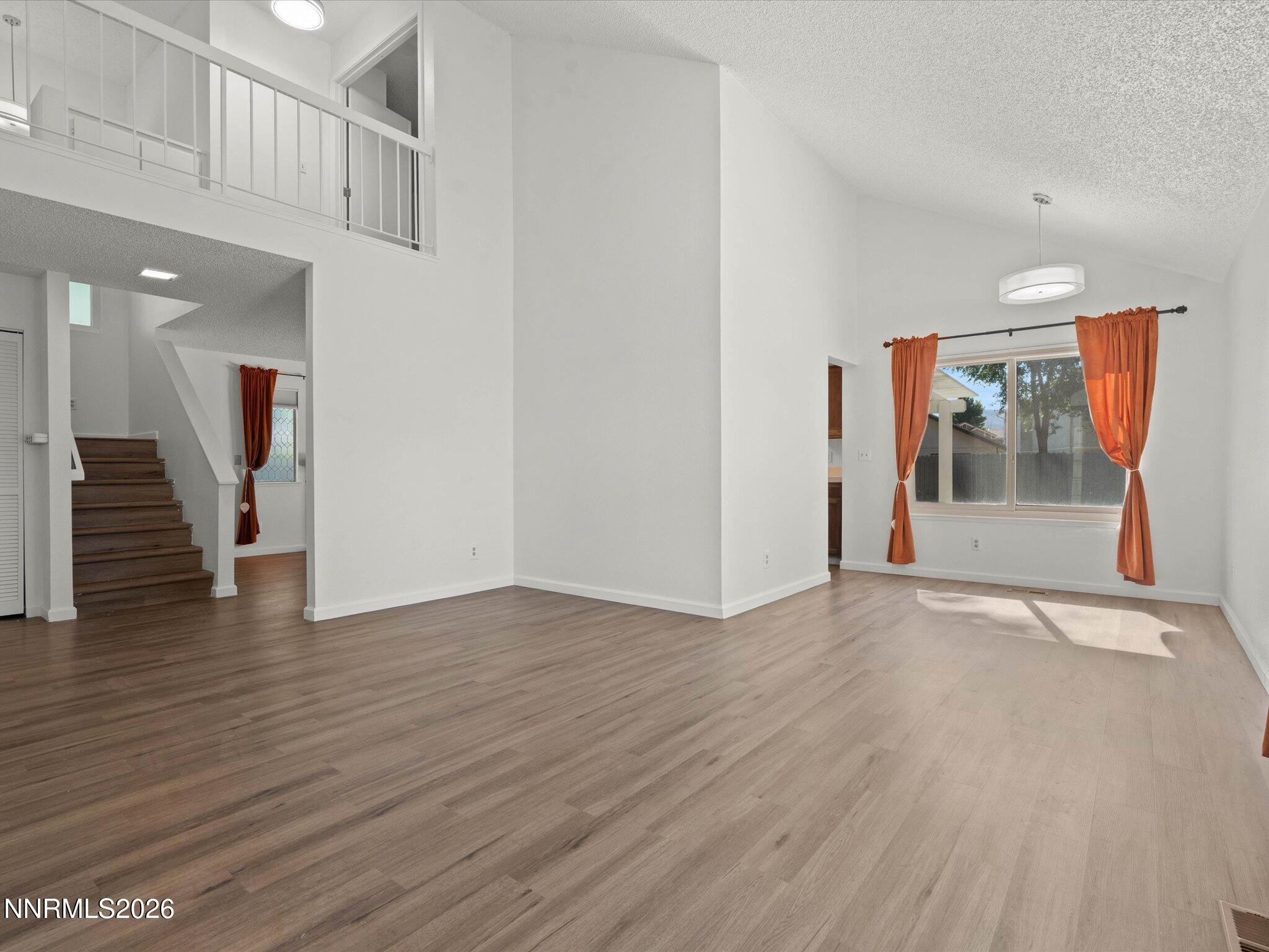 2714 Perro Court Property Photo 4