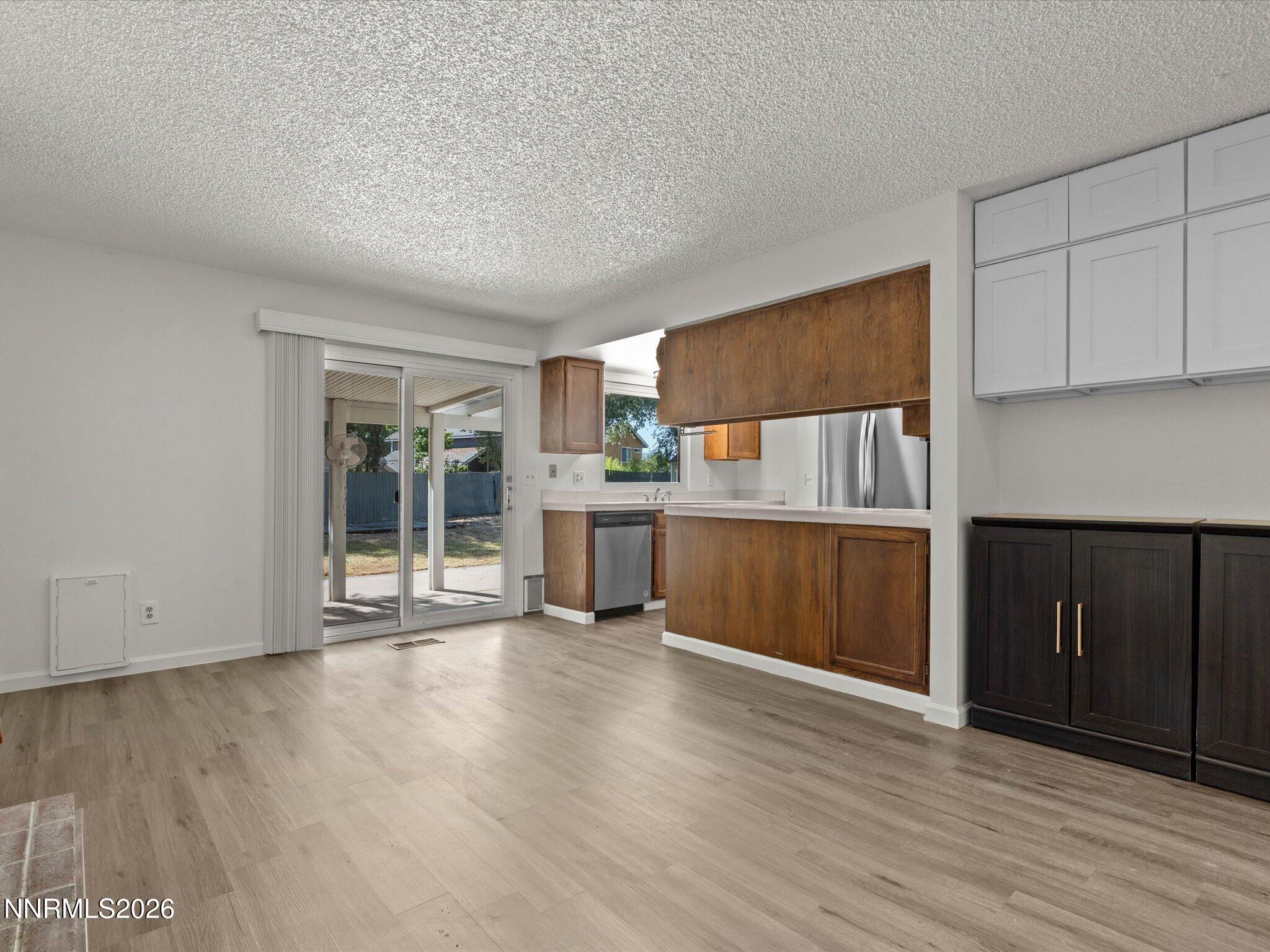 2714 Perro Court Property Photo 8