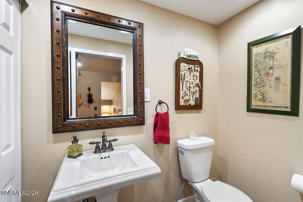 2450 Sequoia Lane Property Photo 14