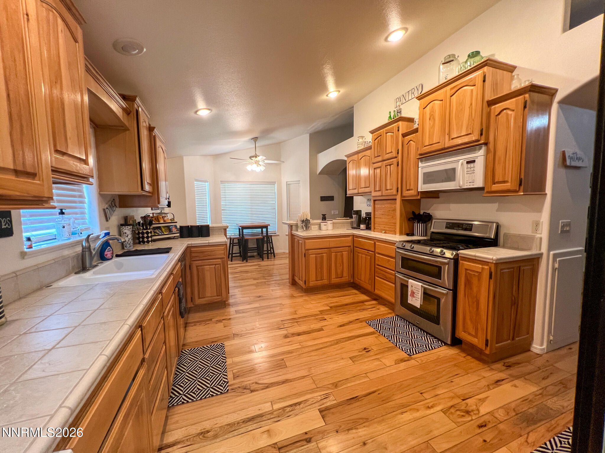 763 Divot Drive Property Photo 10