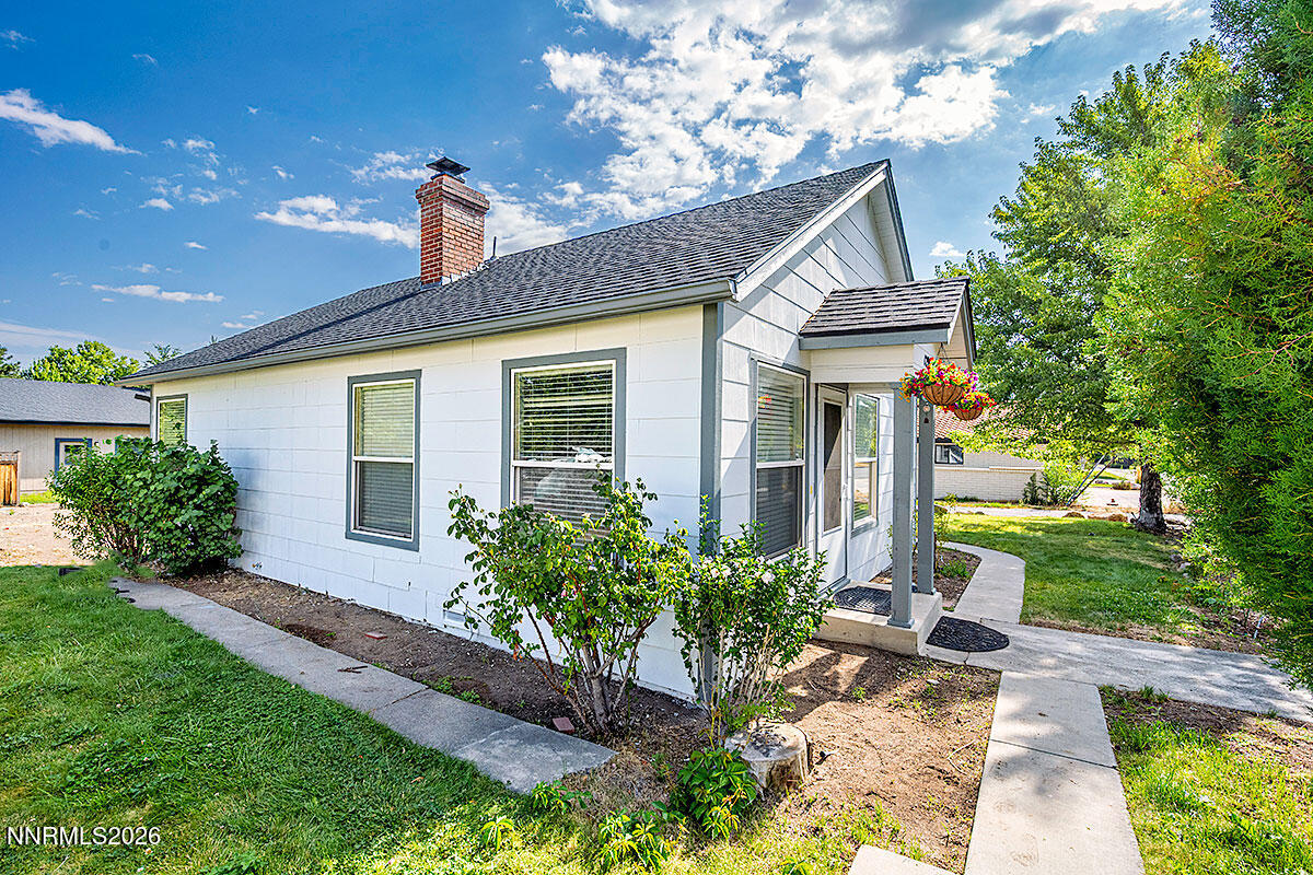 1295 Feather Way Property Photo 6