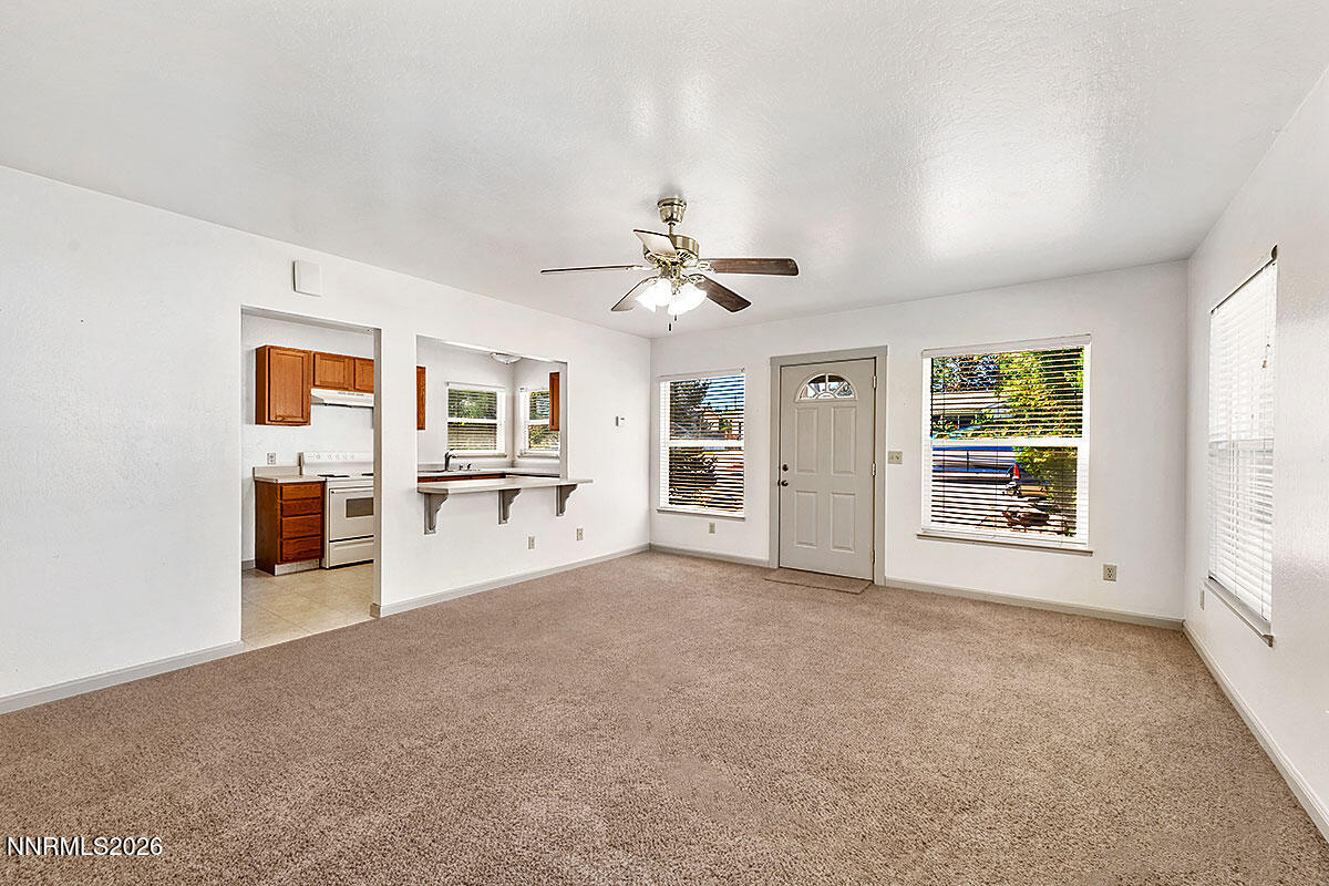 1295 Feather Way Property Photo 12